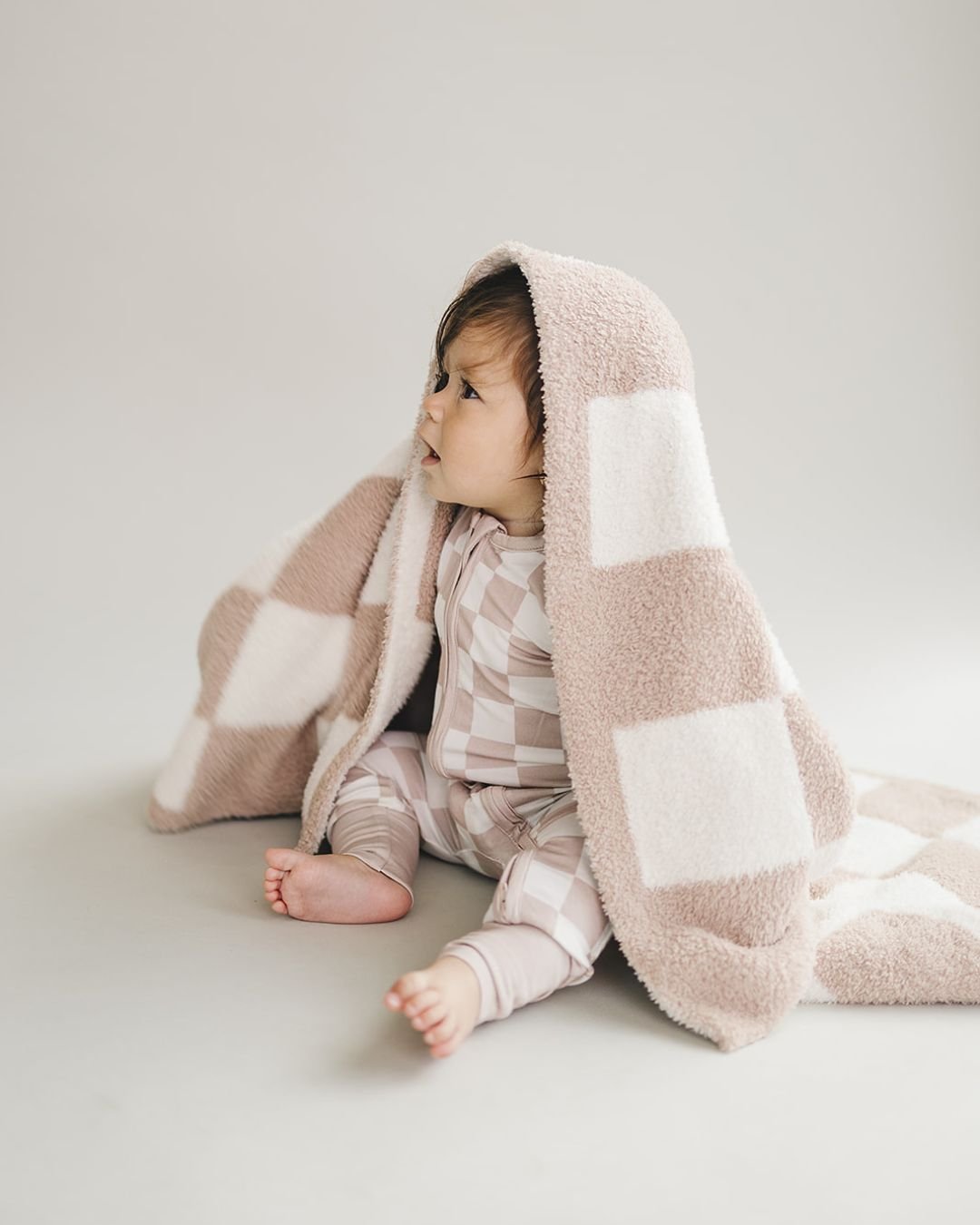Checkered Plush Blanket | Latte - Tenth & Pine - Plush Blanket -