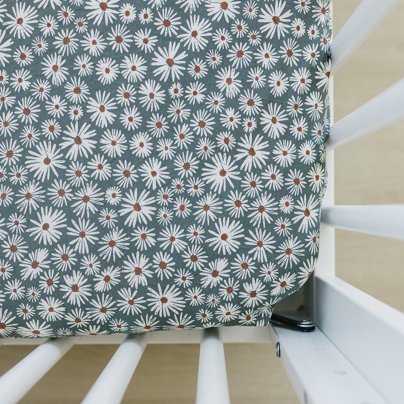 Dark Green Daisy Bamboo Stretch Crib Sheet - Tenth & Pine -