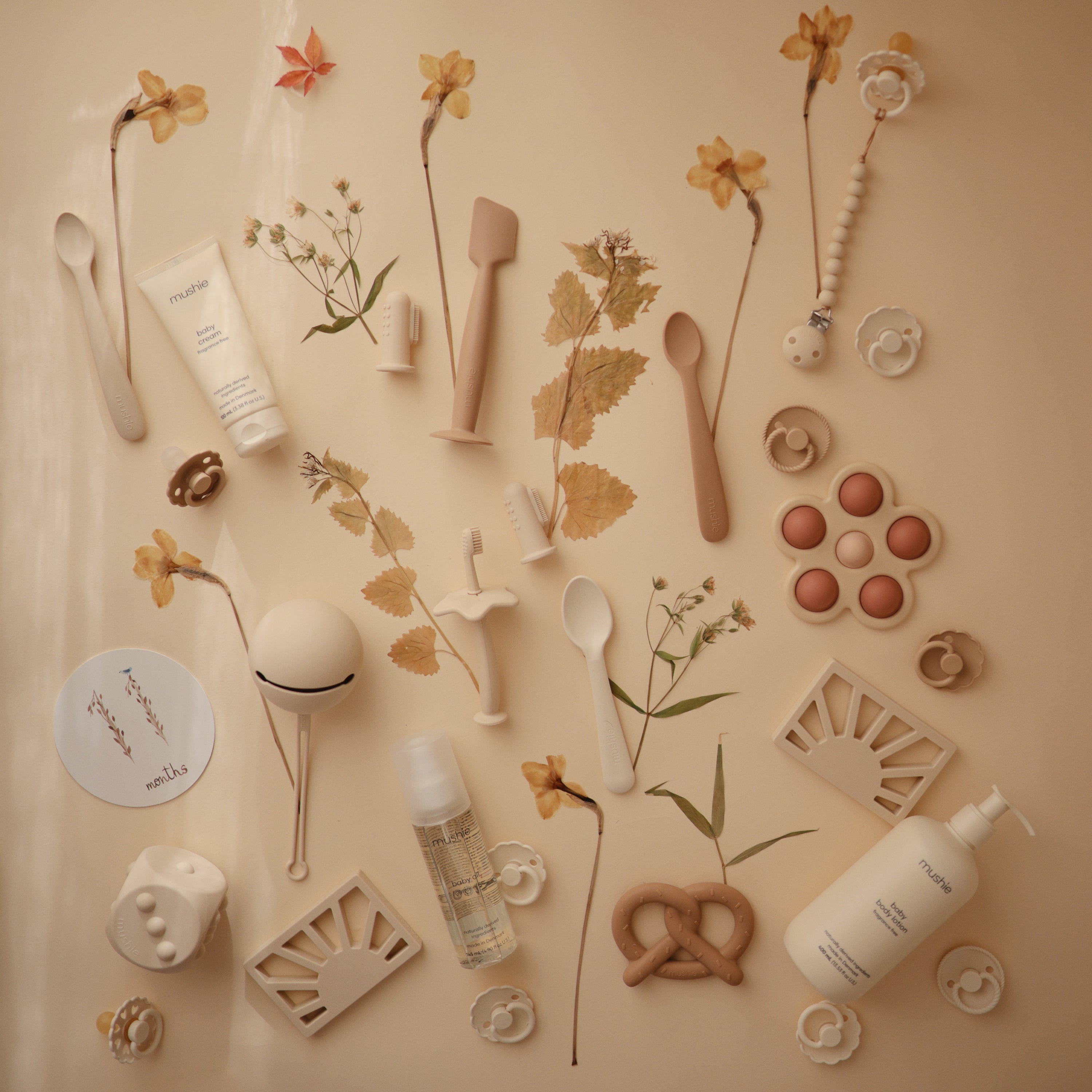 FRIGG Rope Natural Rubber Pacifier 2 - Pack - Tenth & Pine - FRIGG PACIFIERS - 6 - 18 months - Cream/Green Tea