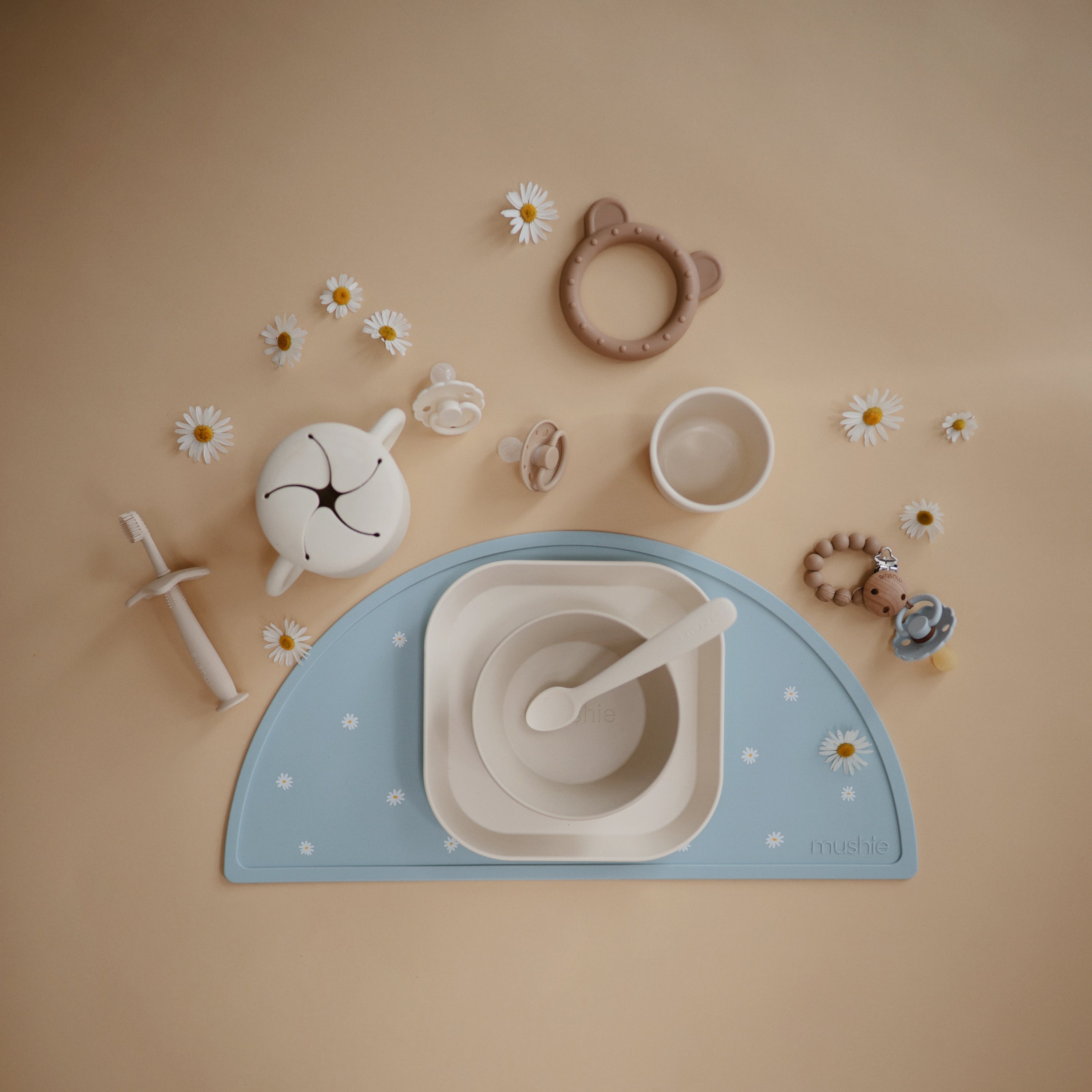 Silicone Pacifier Clip | Eva - Tenth & Pine - Pacifier Clip - Black