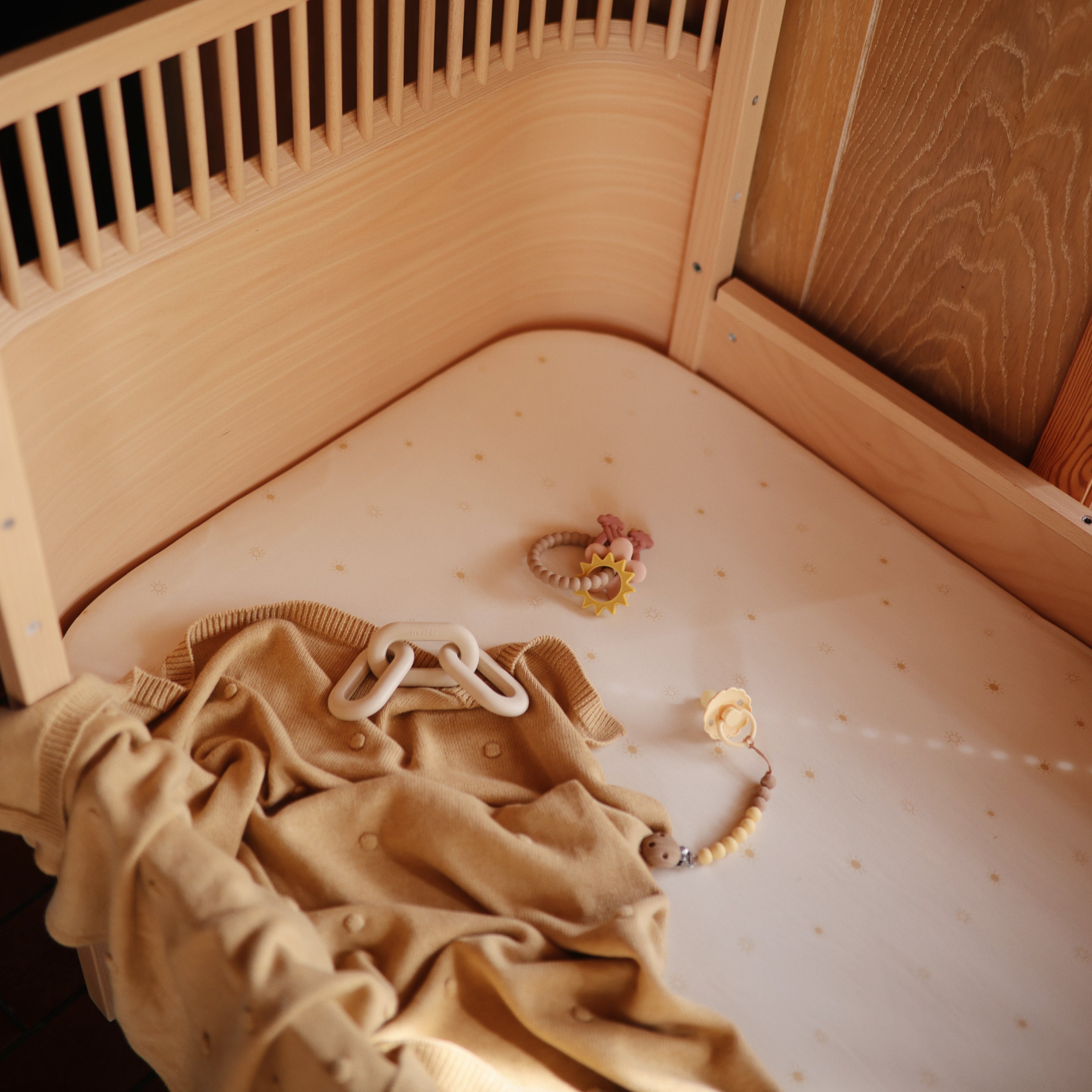 Silicone Pacifier Clip | Eva - Tenth & Pine - Pacifier Clip - Black