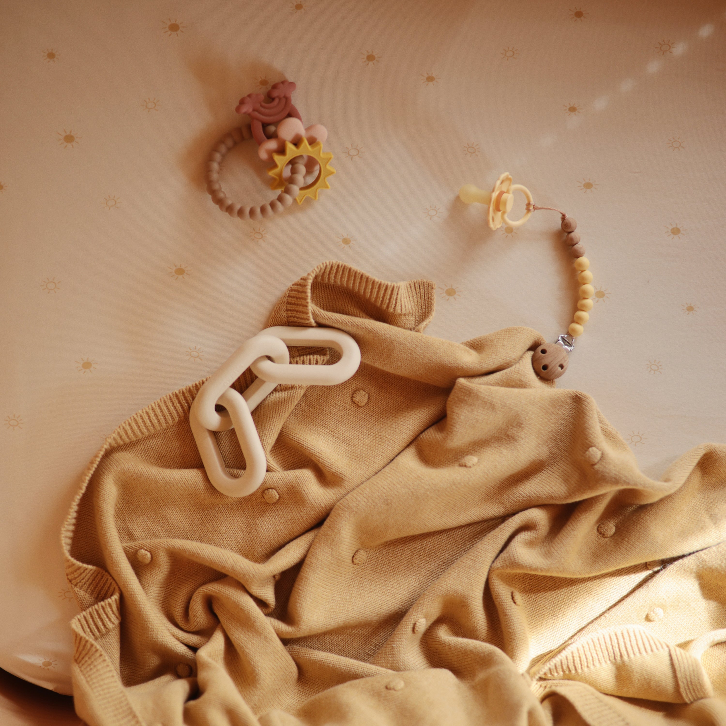 Silicone Pacifier Clip | Eva - Tenth & Pine - Pacifier Clip - Black