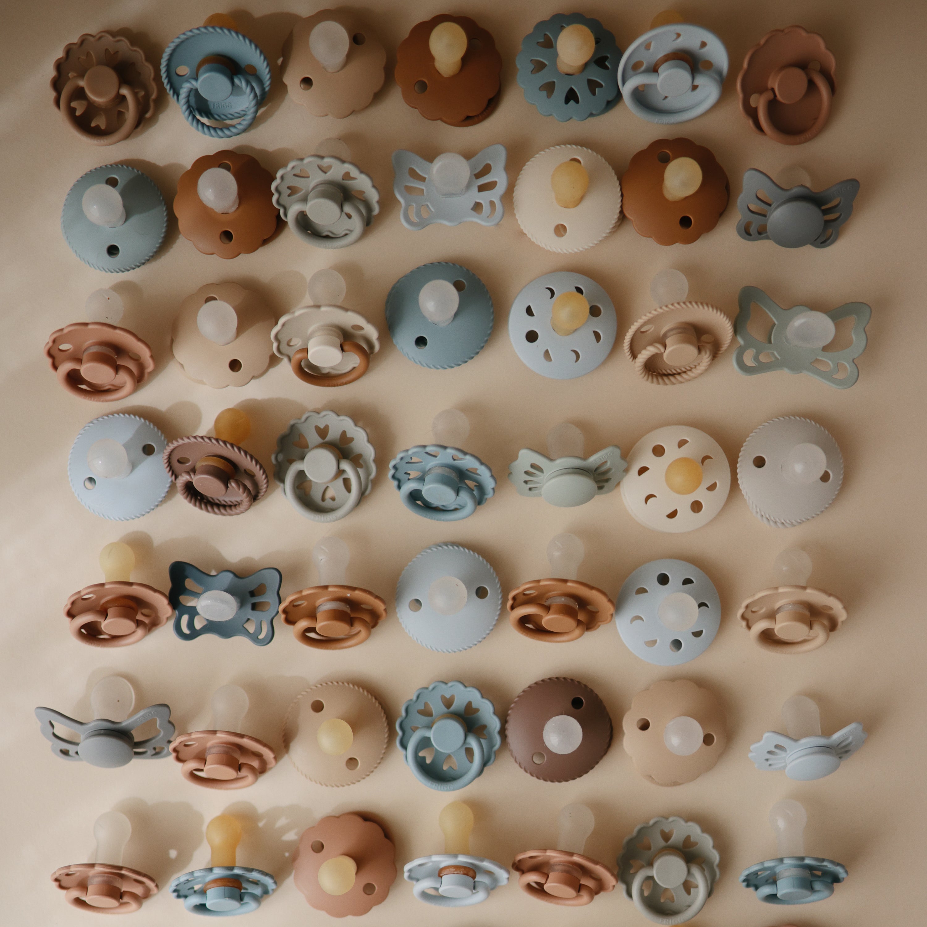 FRIGG Moon Silicone Pacifier 2 - Pack - Tenth & Pine - FRIGG PACIFIERS - 6 - 18 months - Soft Lilac/Daffodil