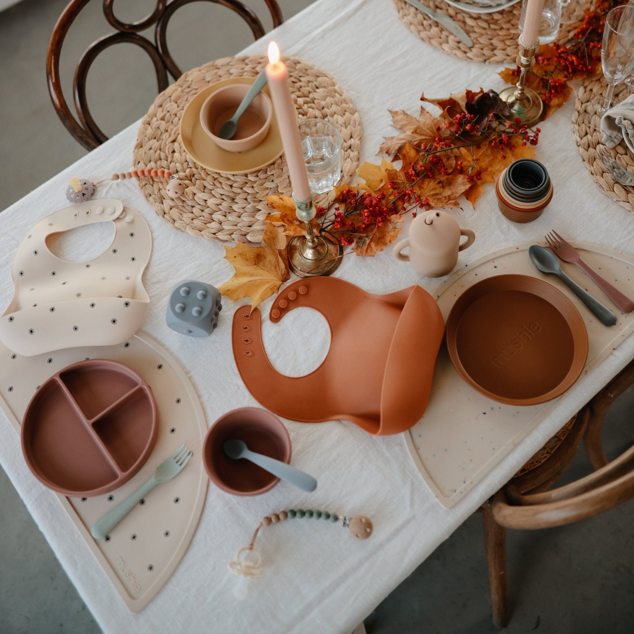 FRIGG Andersen Fairytale Natural Rubber Pacifier 2 - Pack - Tenth & Pine - FRIGG PACIFIERS - 6 - 18 months - Twilight Mauve/Primrose