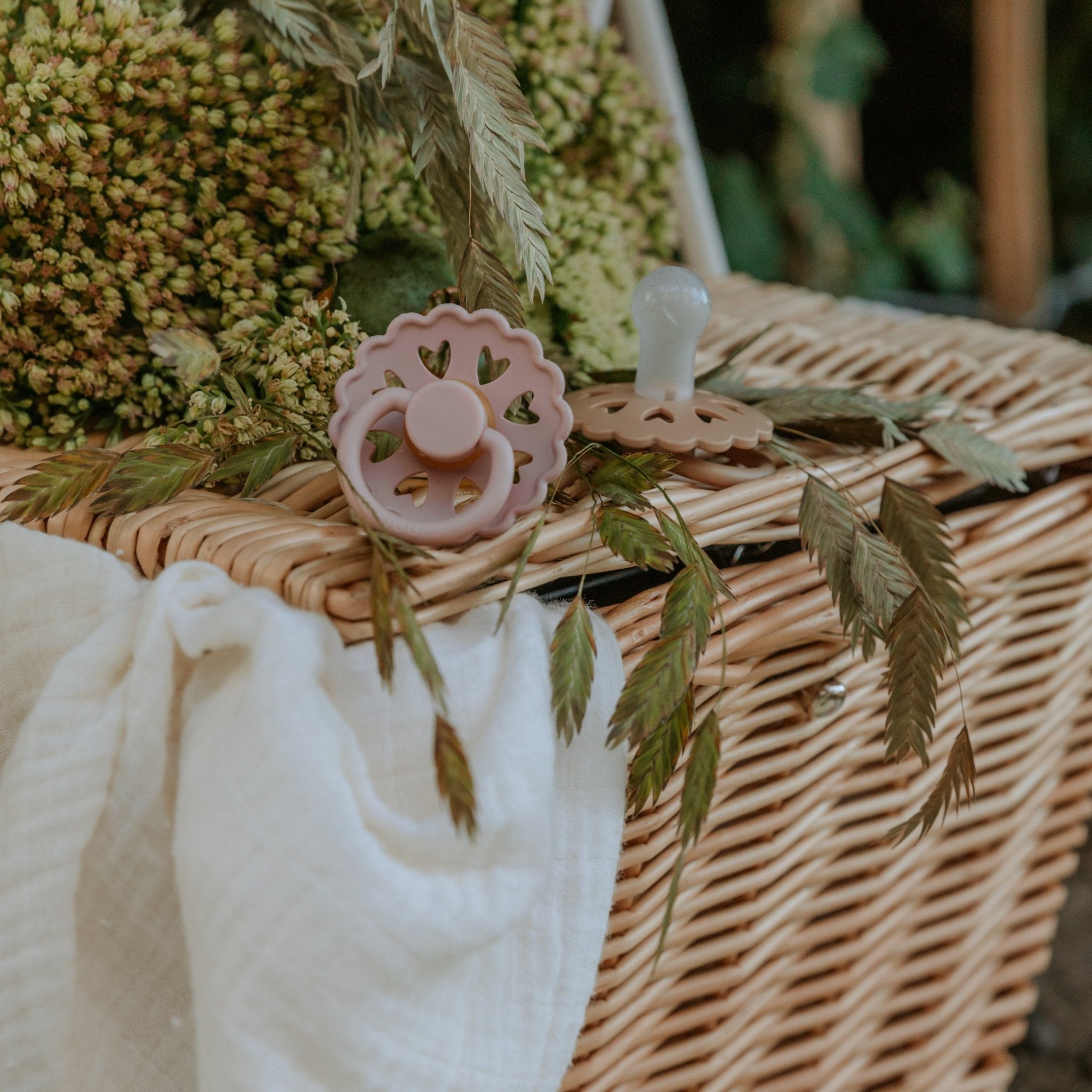 FRIGG Andersen Fairytale Silicone Pacifier 2 - Pack - Tenth & Pine - FRIGG PACIFIERS - 6 - 18 months - Stone Blue/Willow Gray