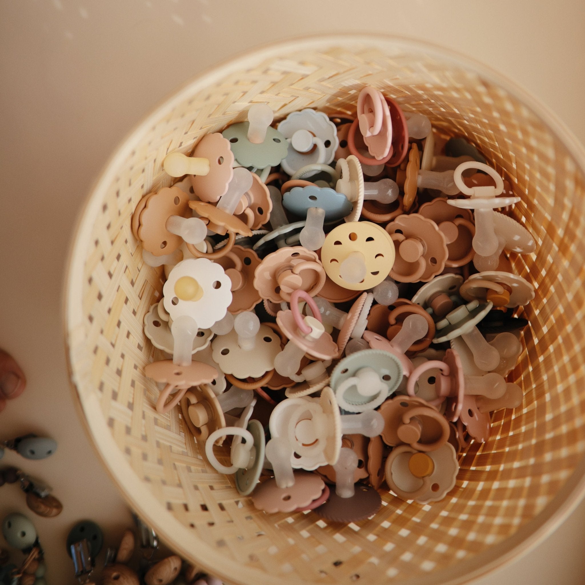 FRIGG Moon Silicone Pacifier 2 - Pack - Tenth & Pine - FRIGG PACIFIERS - 6 - 18 months - Soft Lilac/Daffodil