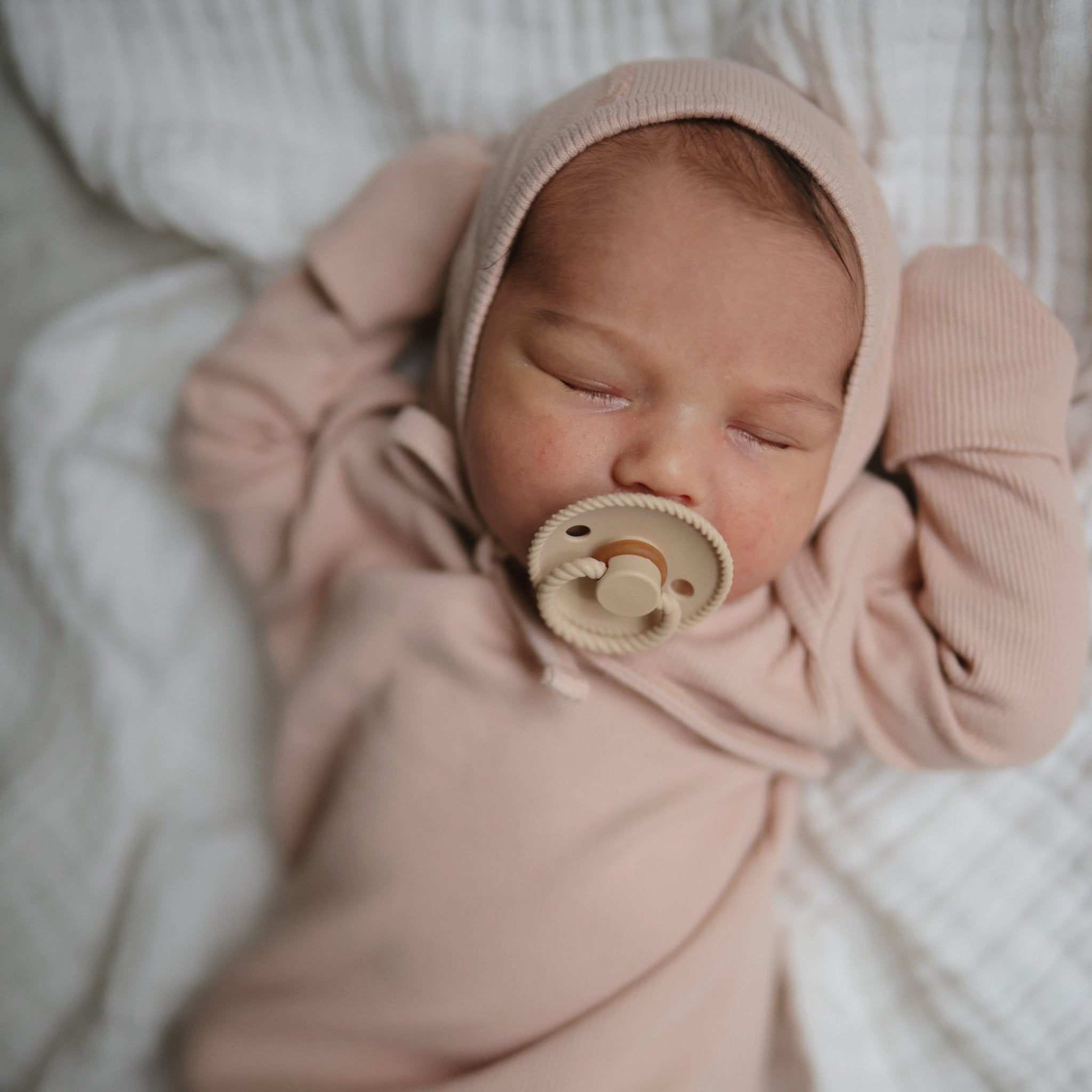 FRIGG Natural Rubber 6 - Pack - Tenth & Pine - FRIGG PACIFIERS - 6 - 18 Months - Endless Sea