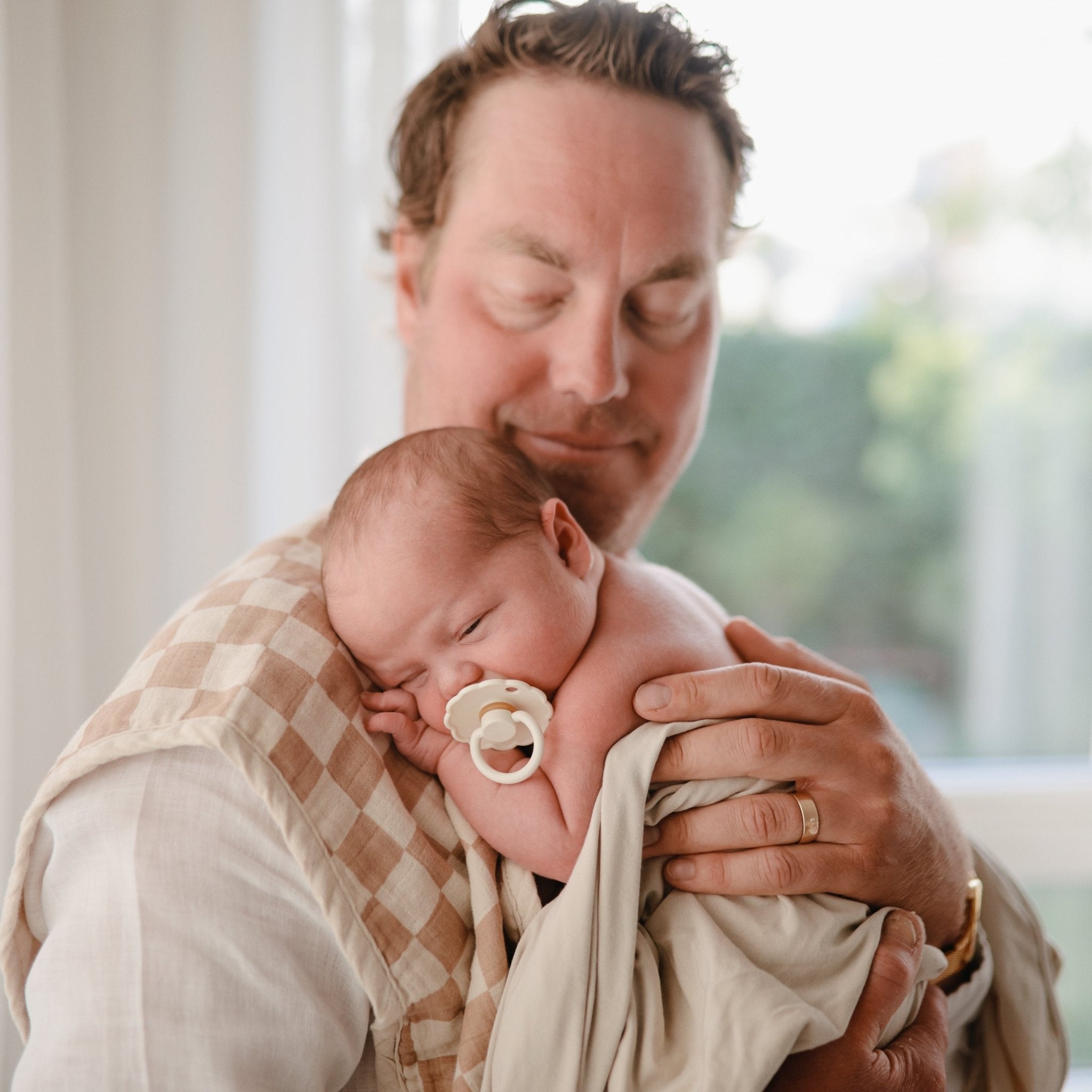 FRIGG Natural Rubber 6 - Pack - Tenth & Pine - FRIGG PACIFIERS - 6 - 18 Months - Endless Sea