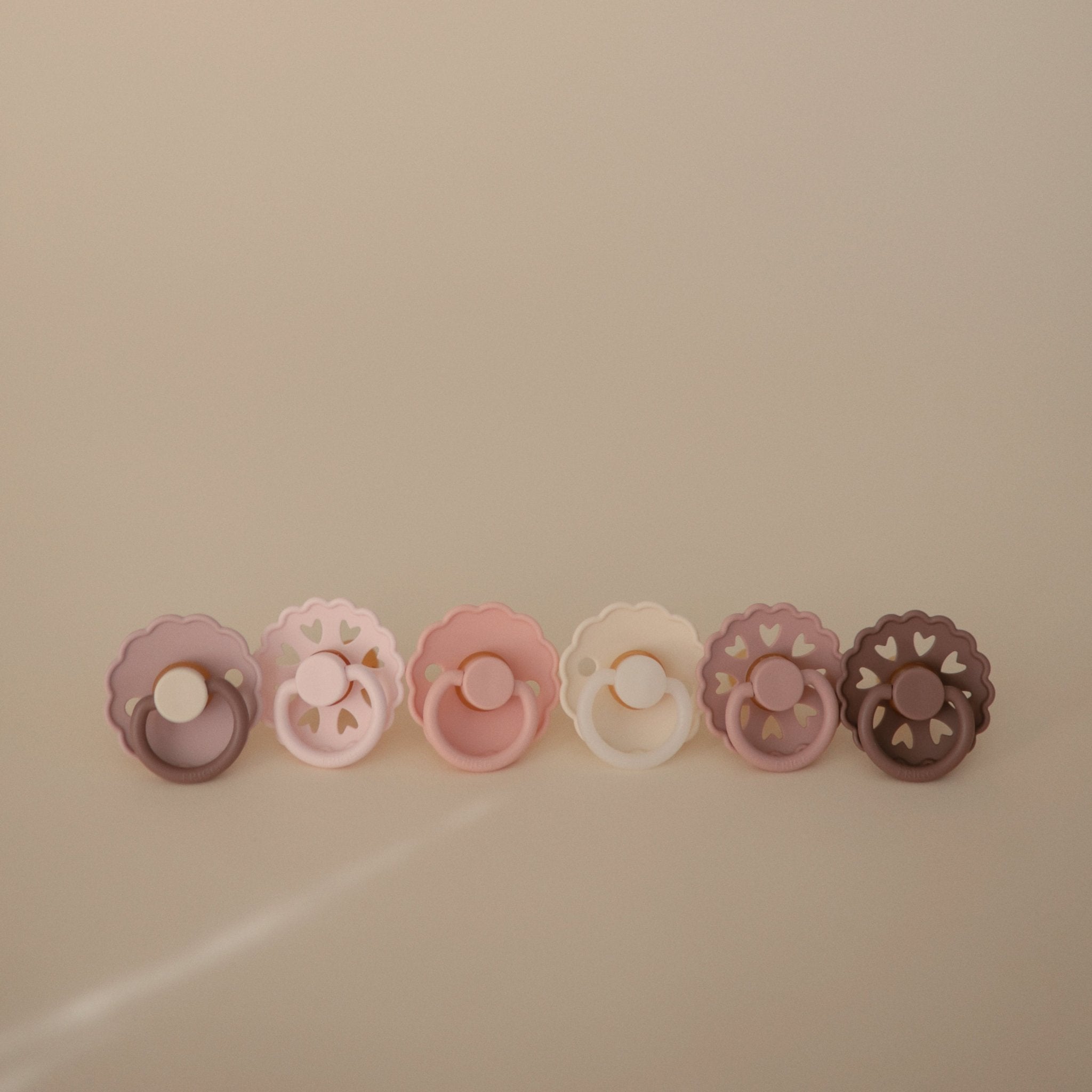 FRIGG Natural Rubber 6 - Pack - Tenth & Pine - FRIGG PACIFIERS - 6 - 18 Months - Endless Sea