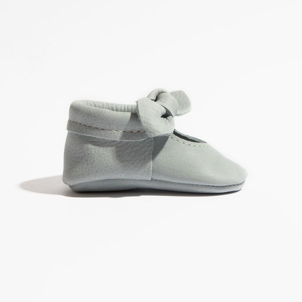 Greatest Snow on Earth Knotted Bow Baby Shoe - Tenth & Pine - Knotted Bow Mocc - Soft Sole - Newborn
