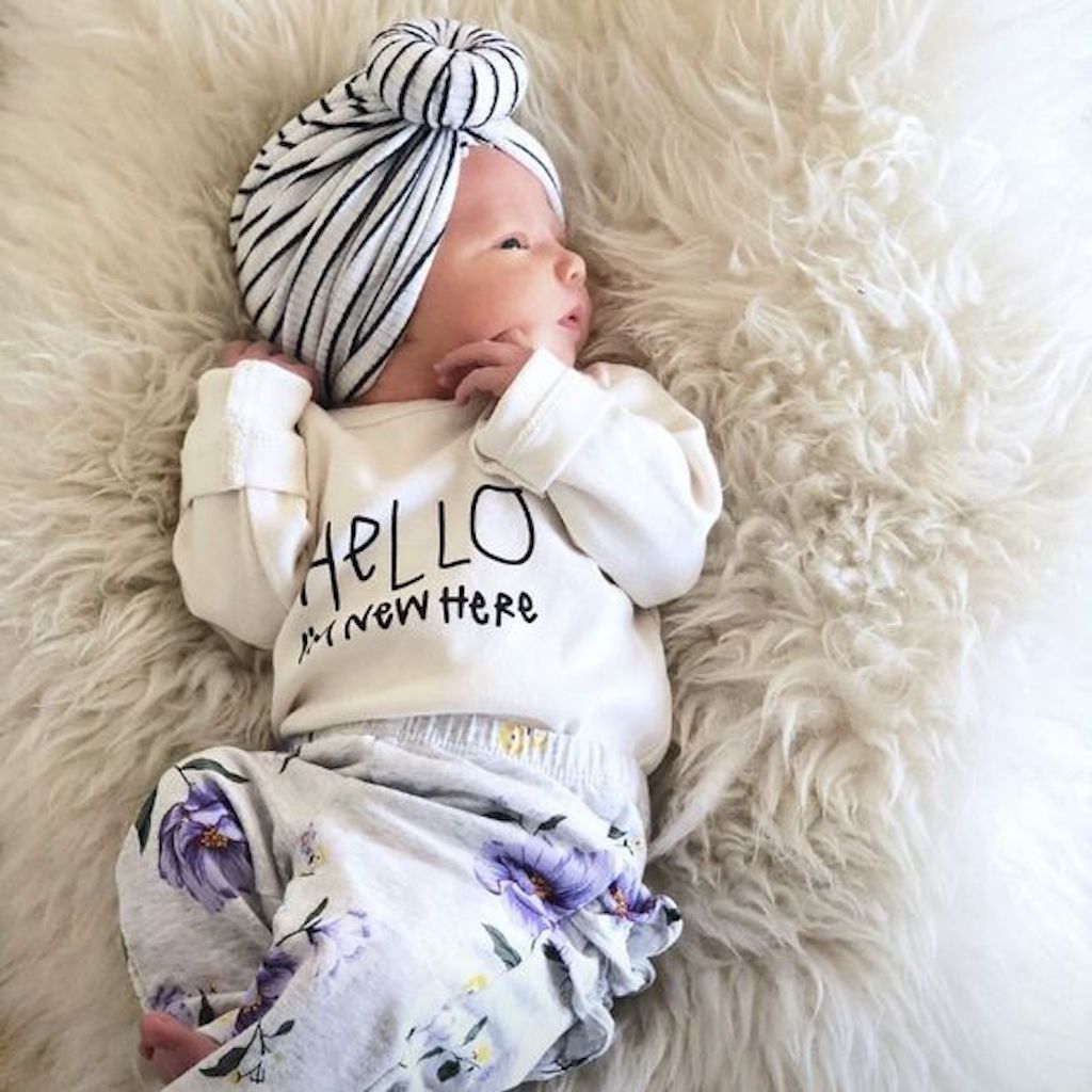 Baby Hello Im New Here Long - Sleeve Organic Cotton Bodysuit - Tenth & Pine - Long Sleeve Onesie - 0 - 3M