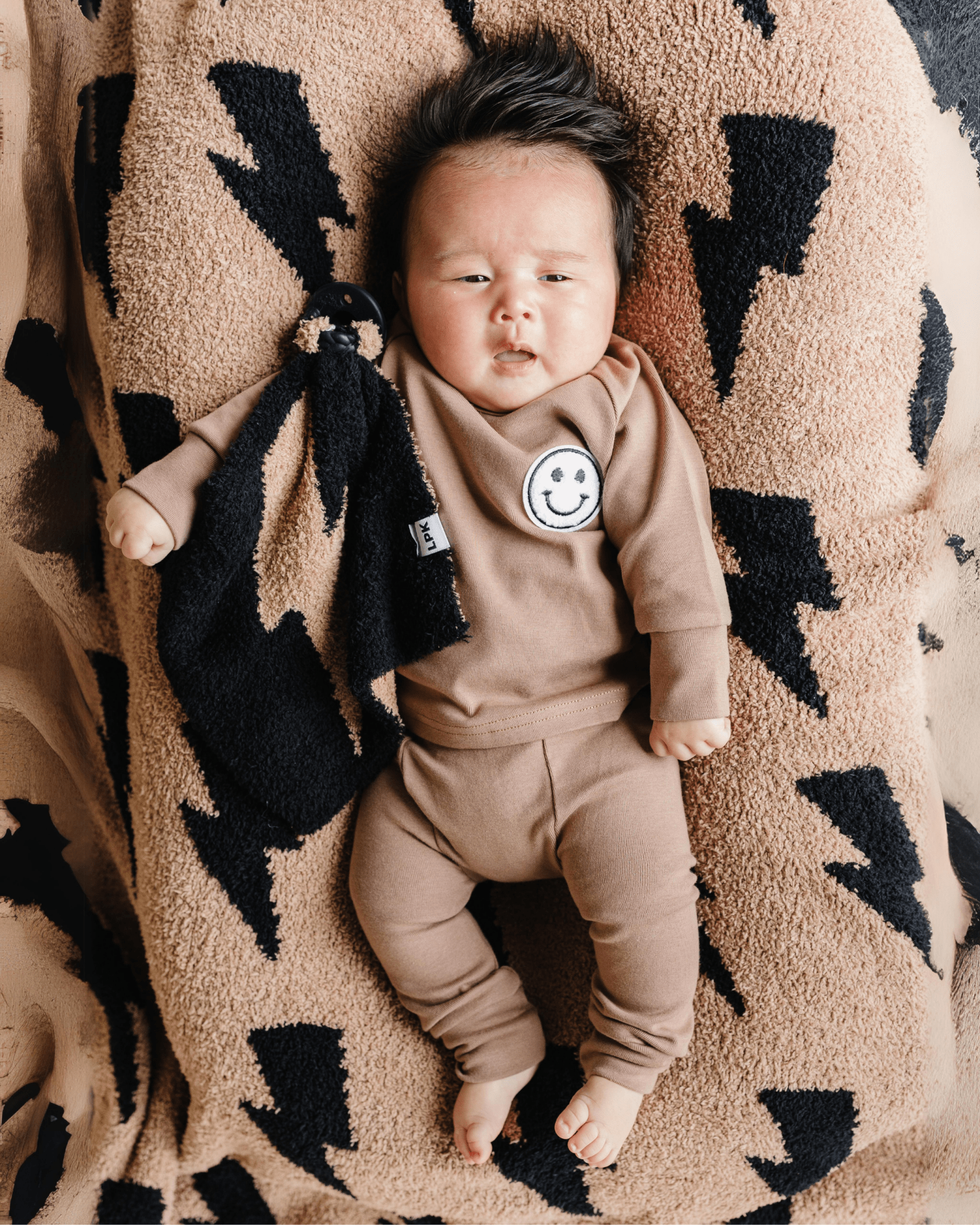 Lightning Bolt Fuzzy Blanket | Mocha - Tenth & Pine - Plush Blanket -