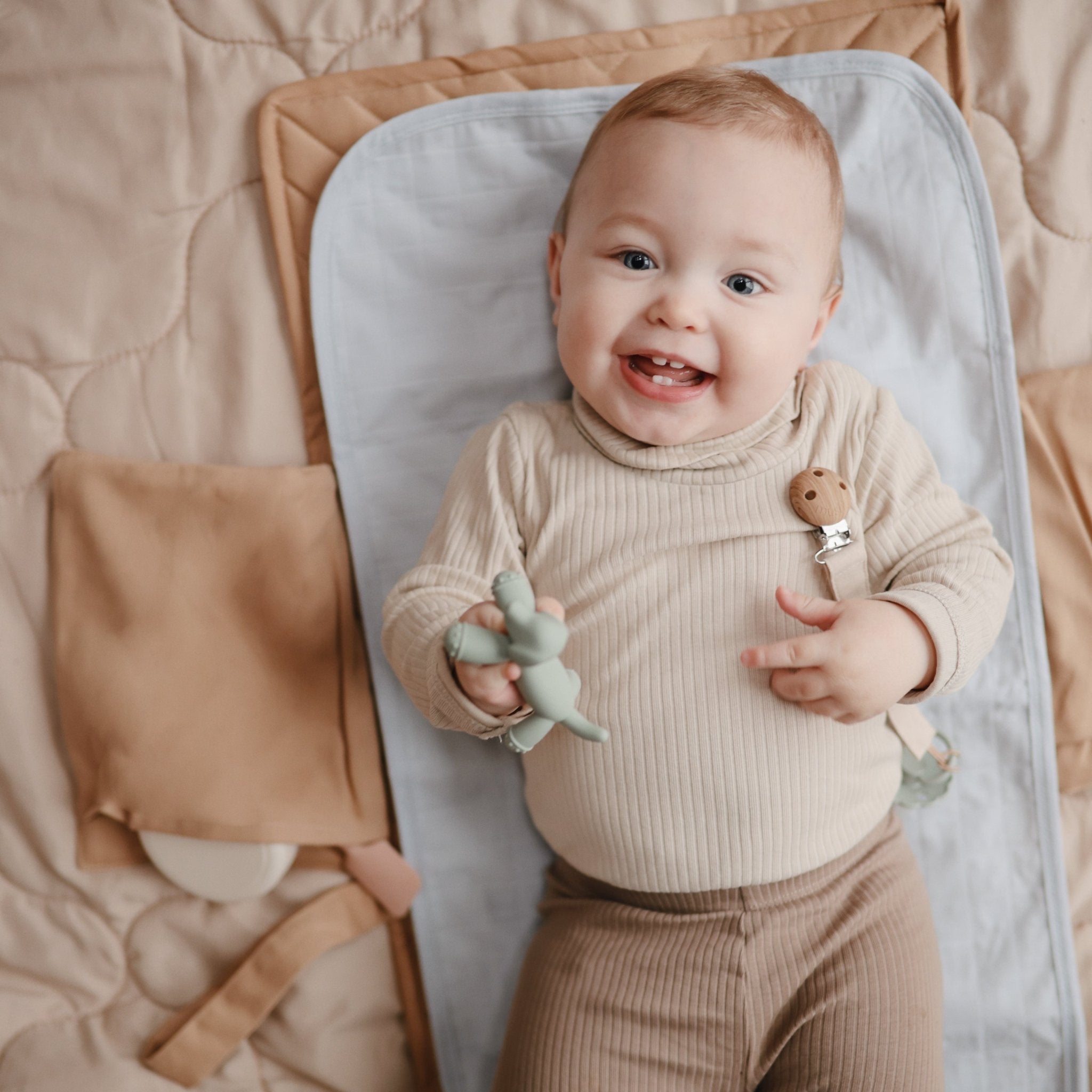 Linen Pacifier Clip 2 - Pack - Tenth & Pine - Pacifier Clip - Olive/Shifting Sand