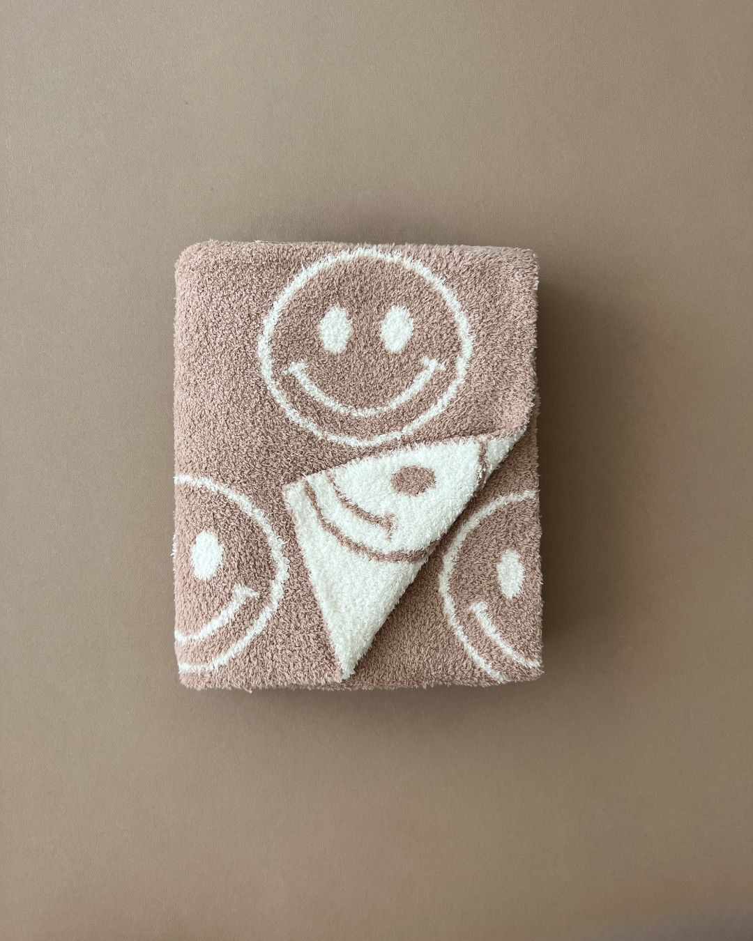 Smiley Fuzzy Blanket | Latte - Tenth & Pine - Plush Blanket -