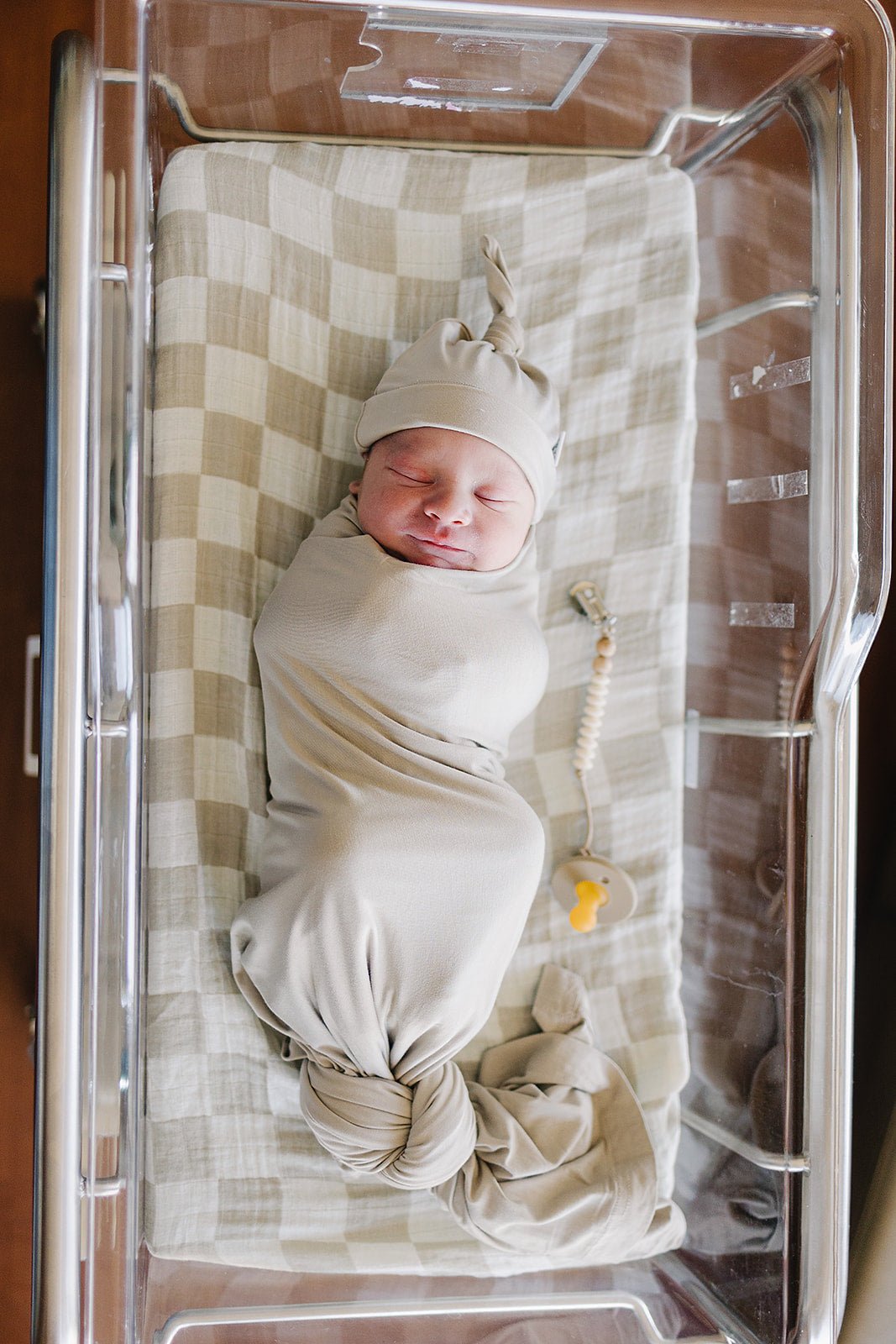 Taupe Checkered Muslin Swaddle Blanket - Tenth & Pine -