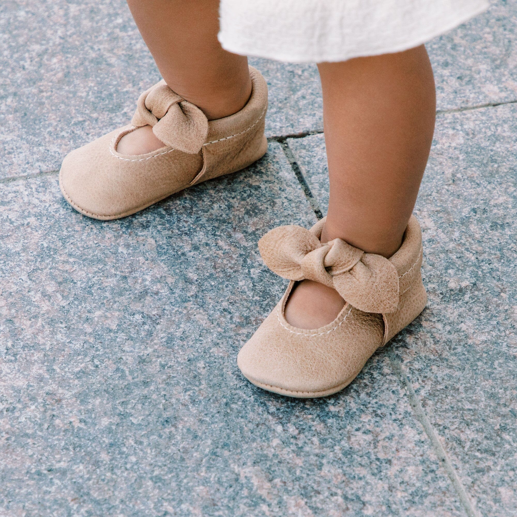 Weathered Brown Knotted Bow Baby Shoe - Tenth & Pine - Knotted Bow Mocc - Soft Sole - Newborn