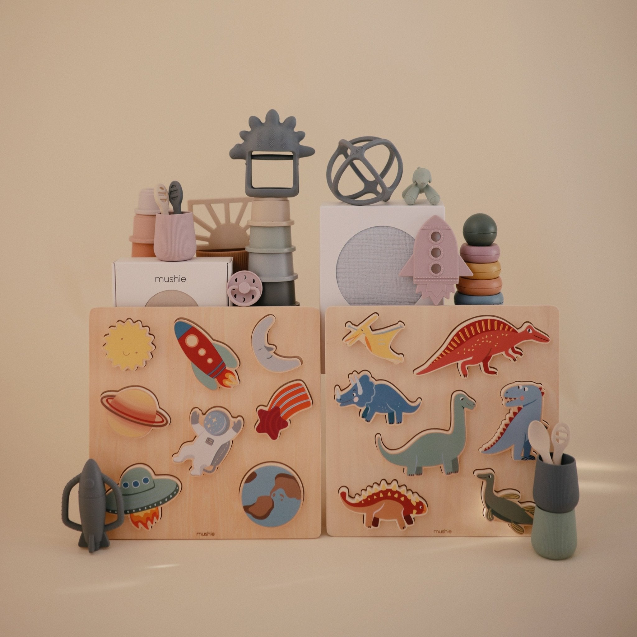 Wooden Dino Puzzle - Tenth & Pine - Wooden Puzzle -