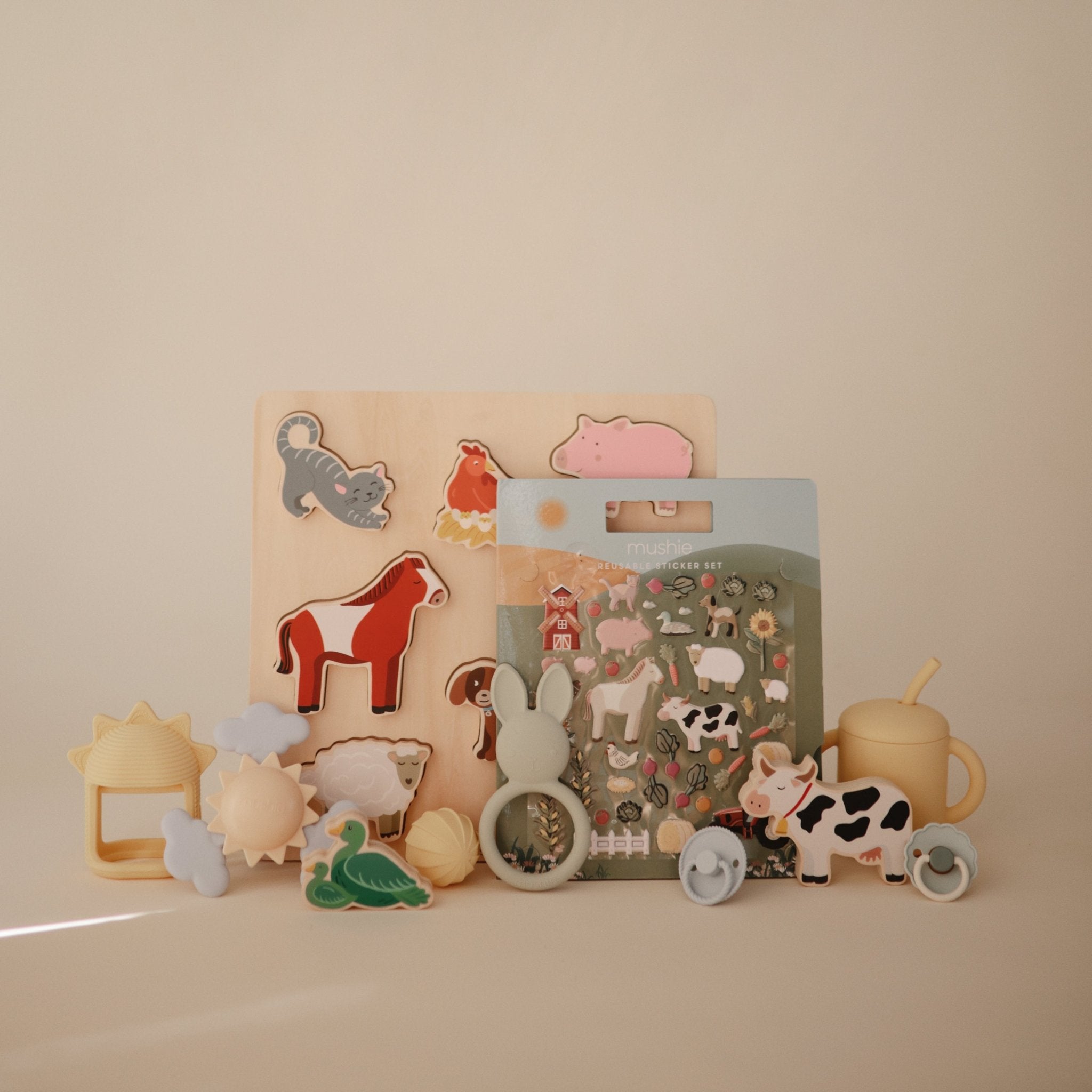 Wooden Farm Puzzle - Tenth & Pine - Wooden Puzzle -