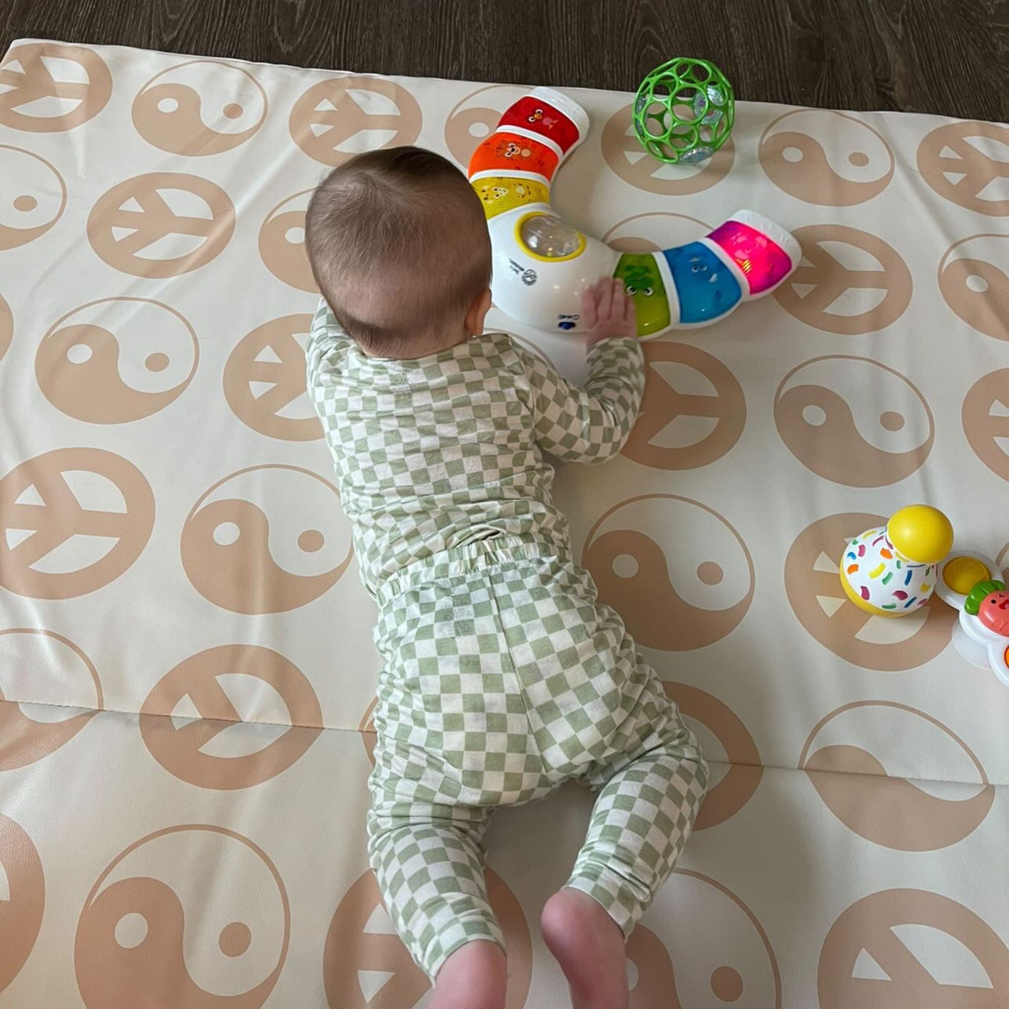 Yin Yang Vegan Leather Mat - Tenth & Pine - Vegan Leather Padded Mat - Mega