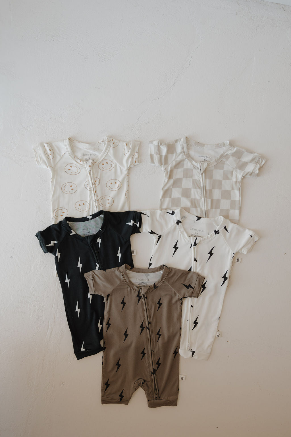 Shortie Bamboo Zip | White &amp; Black Lightning Bolt