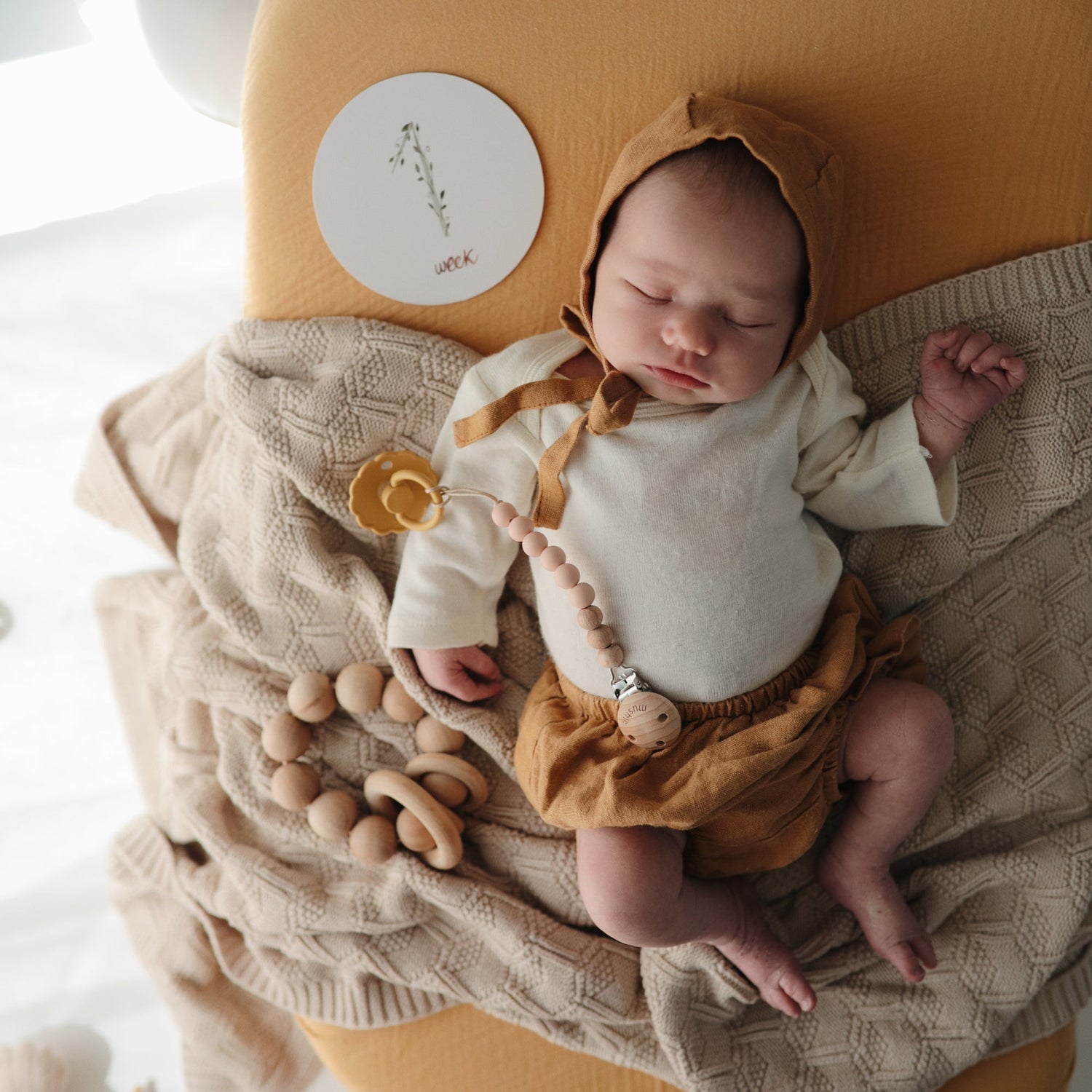 FRIGG Daisy Natural Rubber Pacifier 2 - Pack - Tenth &amp; Pine - FRIGG PACIFIERS - 6 - 18 months - Pink Cream/Poppy