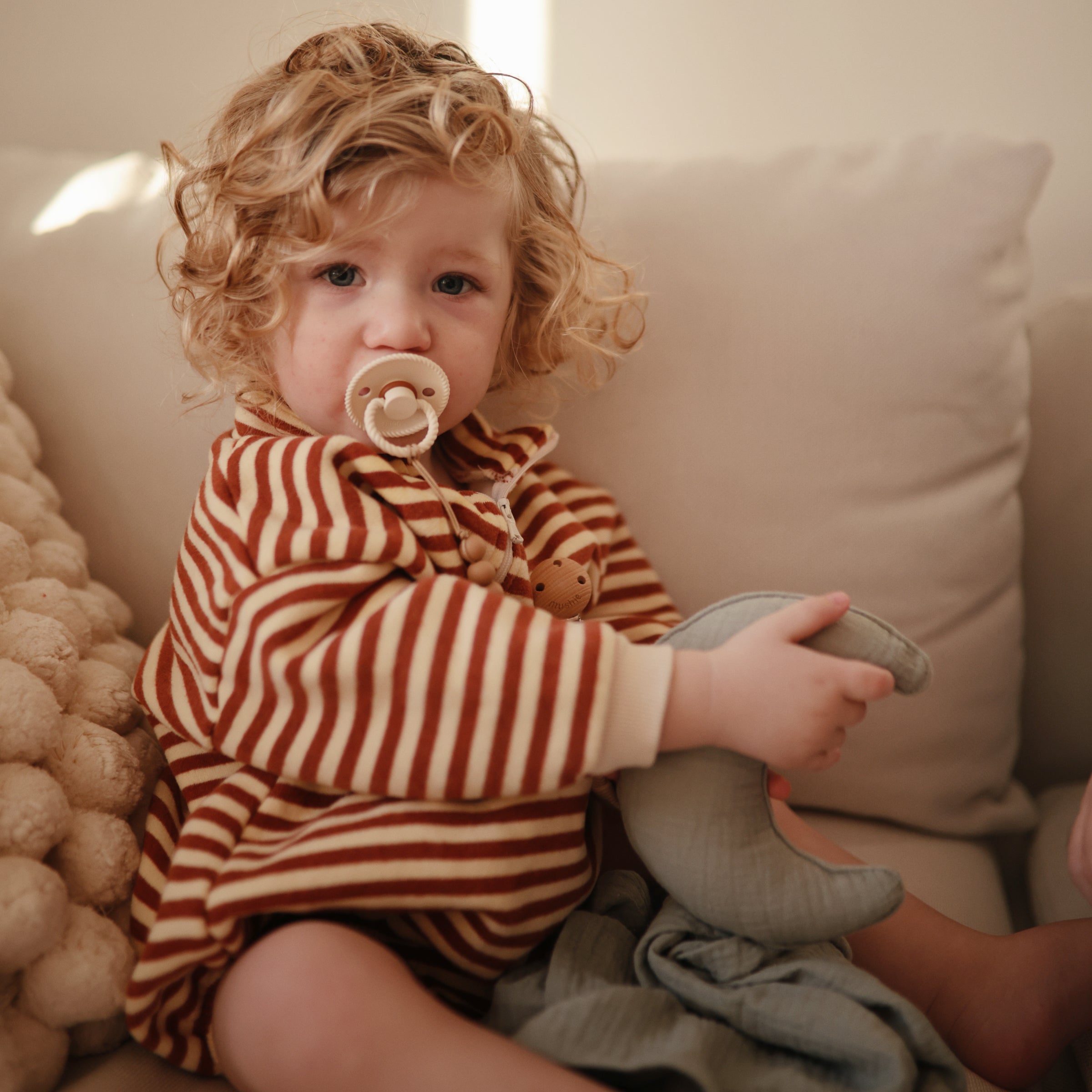 FRIGG Rope Natural Rubber Pacifier 2 - Pack - Tenth &amp; Pine - FRIGG PACIFIERS - 6 - 18 months - Cream/Green Tea