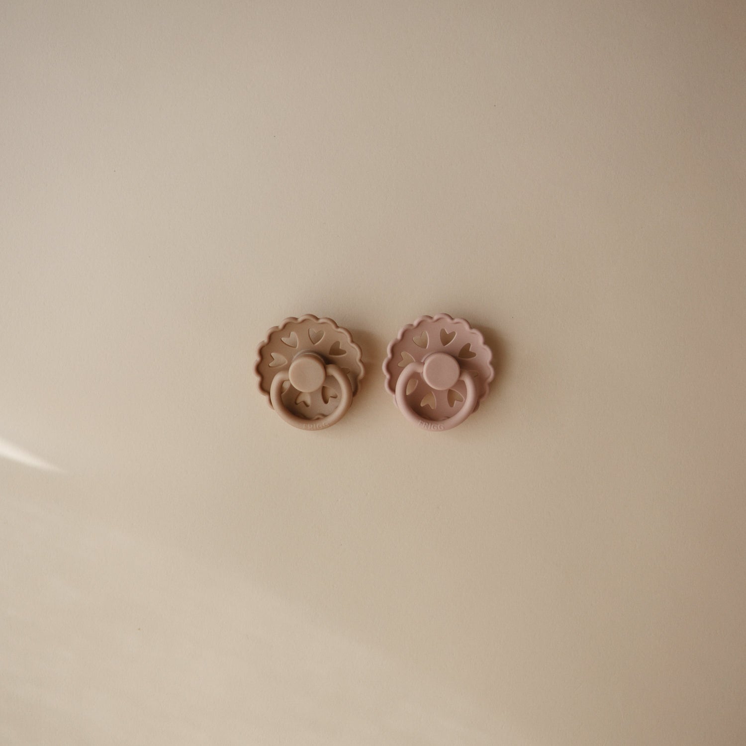 FRIGG Andersen Fairytale Silicone Pacifier 2 - Pack - Tenth &amp; Pine - FRIGG PACIFIERS - 6 - 18 months - Stone Blue/Willow Gray