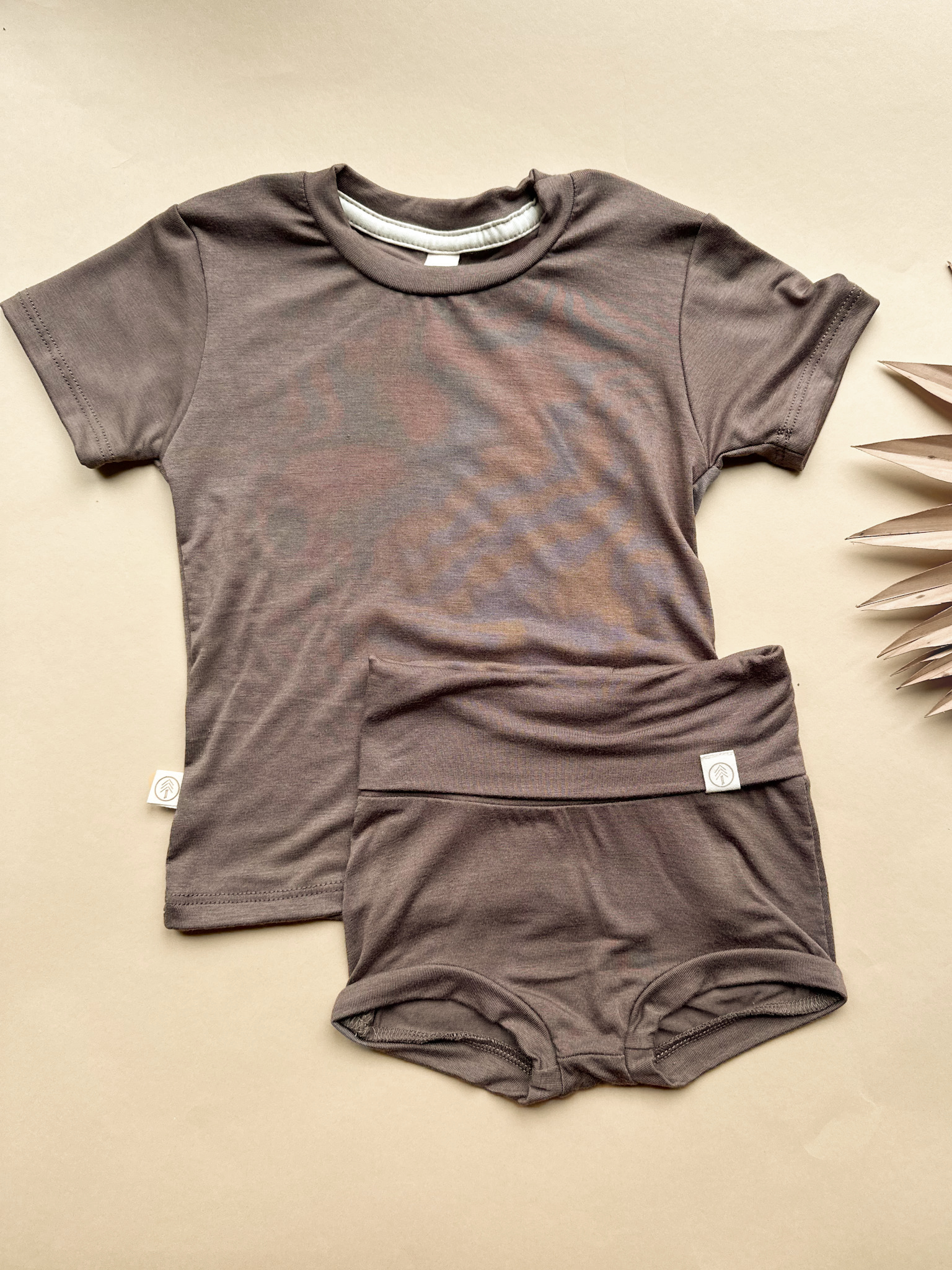 0/3M, 3/6M | Short Sleeve Essential Tee | Coffee | Bamboo