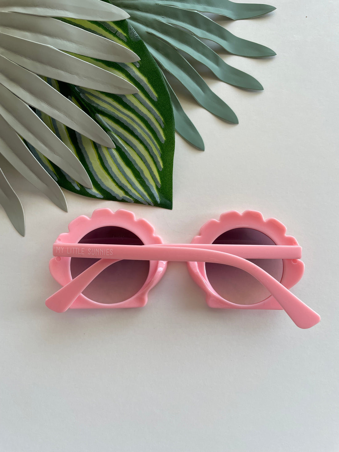Round Seashell Sunglasses - Pink Lotus