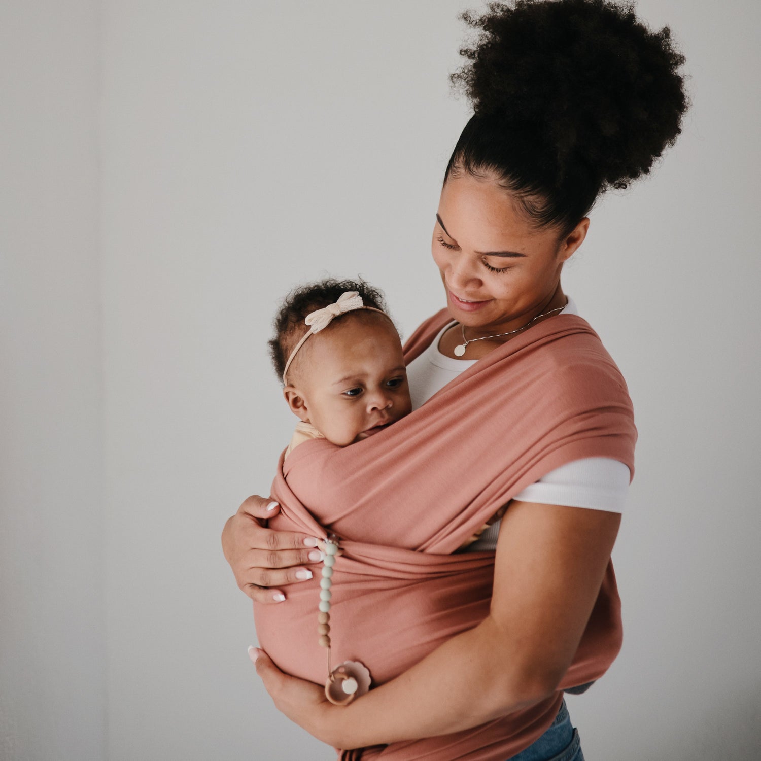 Silicone Pacifier Clip | Eva - Tenth &amp; Pine - Pacifier Clip - Black