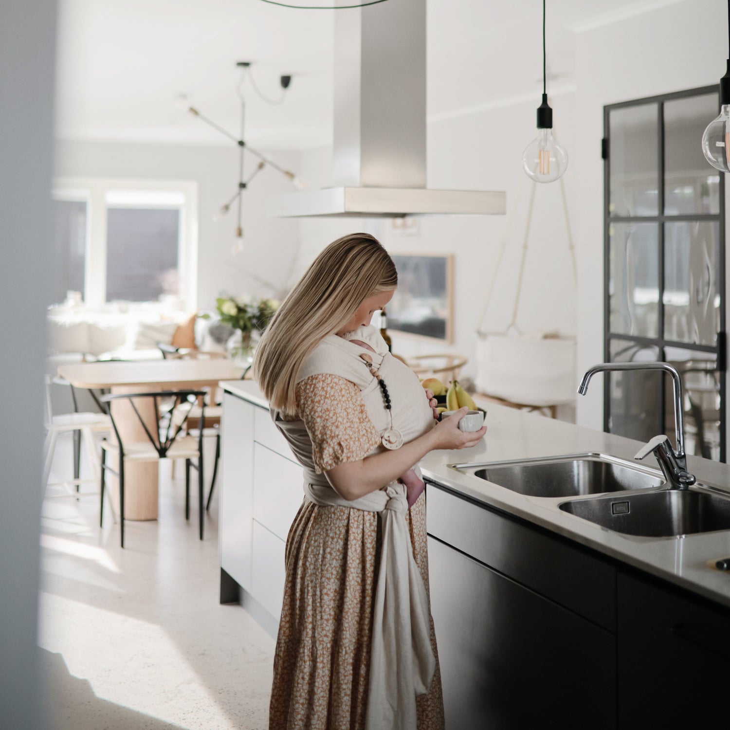 Silicone Pacifier Clip | Eva - Tenth &amp; Pine - Pacifier Clip - Black