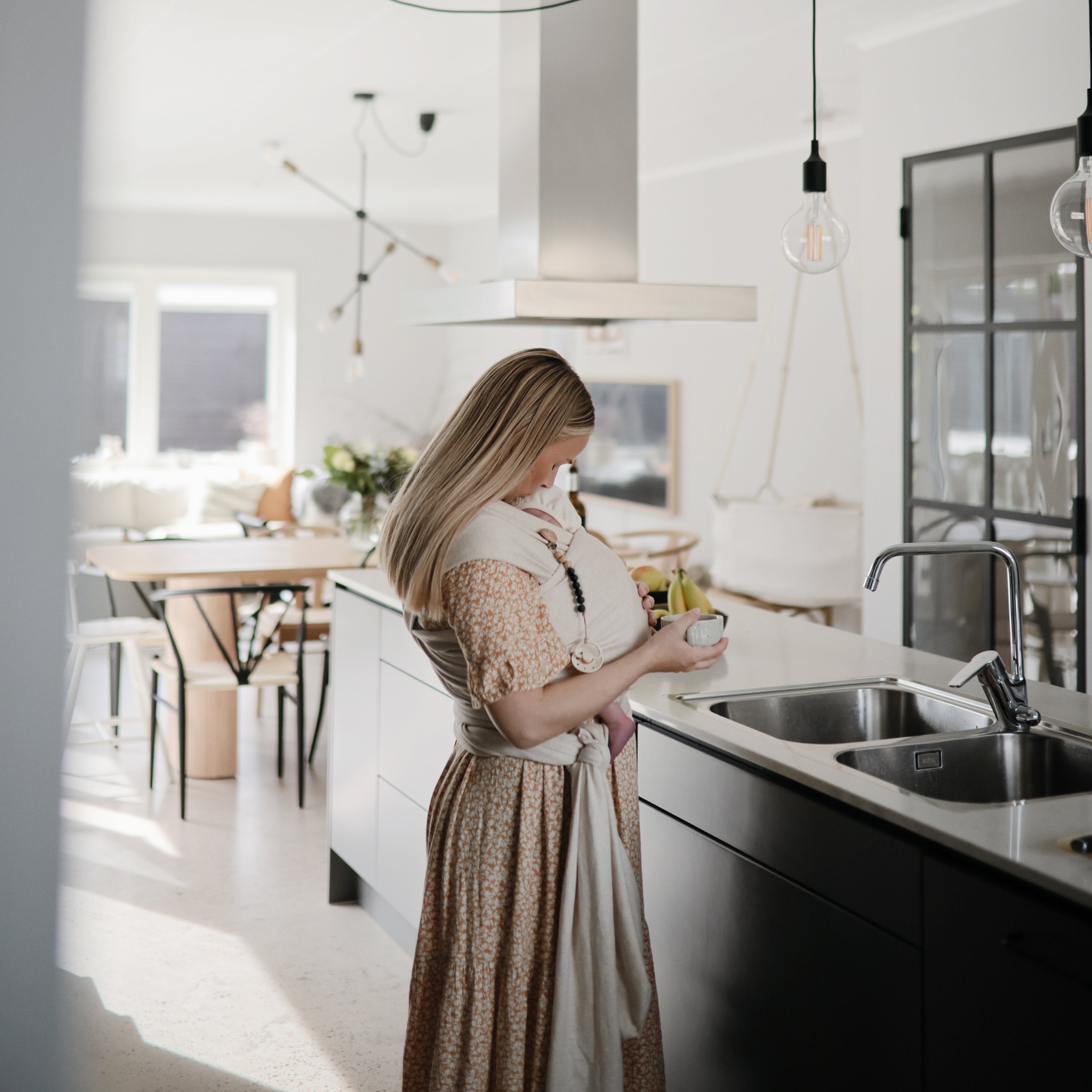 Silicone Pacifier Clip | Eva - Tenth &amp; Pine - Pacifier Clip - Black