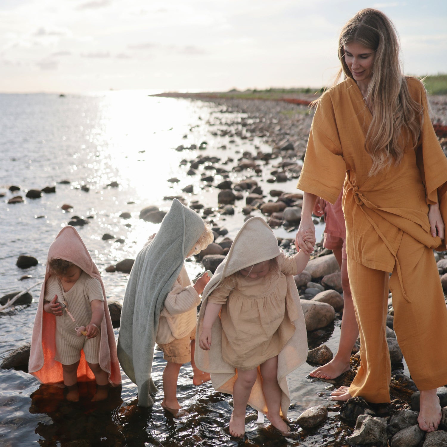 Silicone Pacifier Clip | Eva - Tenth &amp; Pine - Pacifier Clip - Black