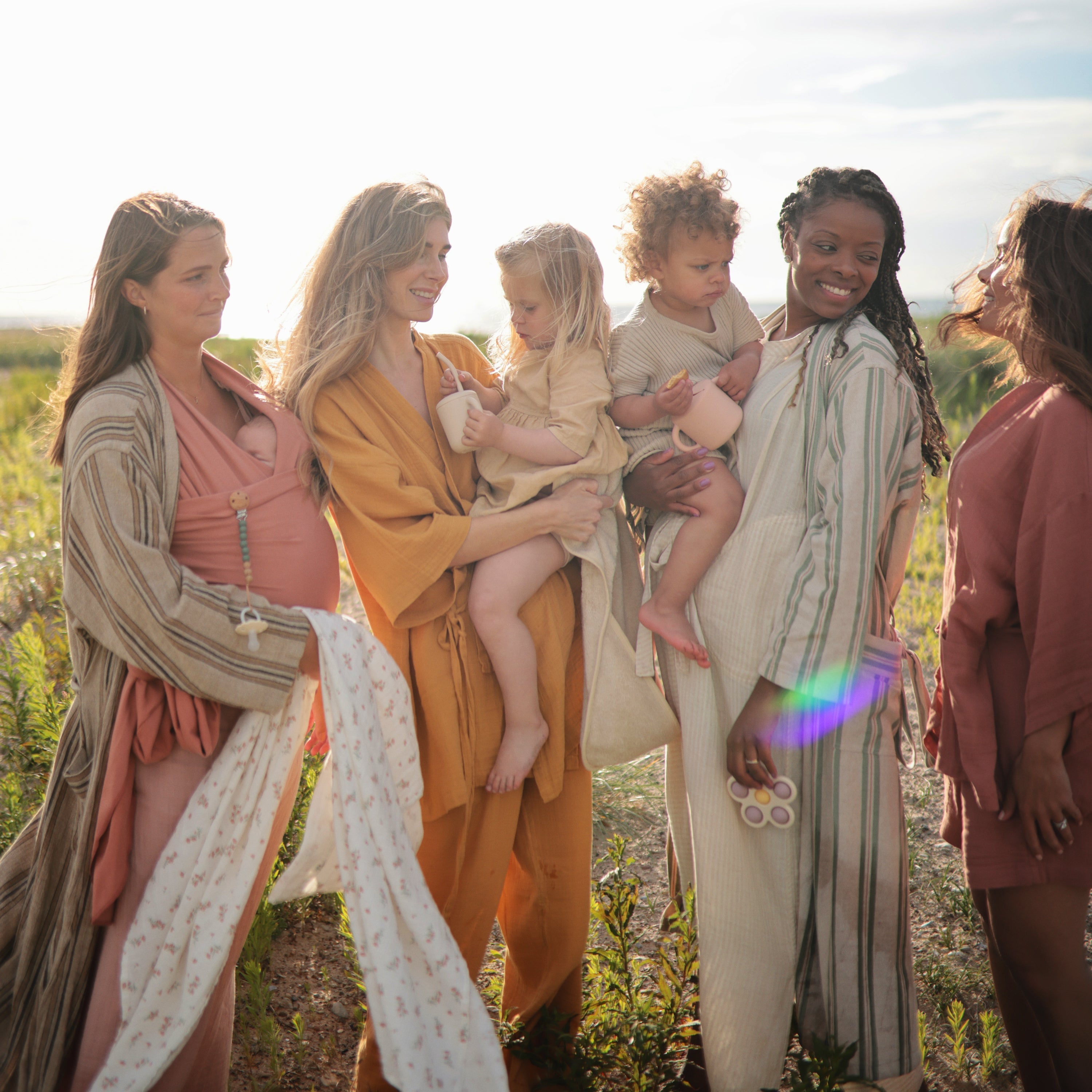 Silicone Pacifier Clip | Eva - Tenth &amp; Pine - Pacifier Clip - Black