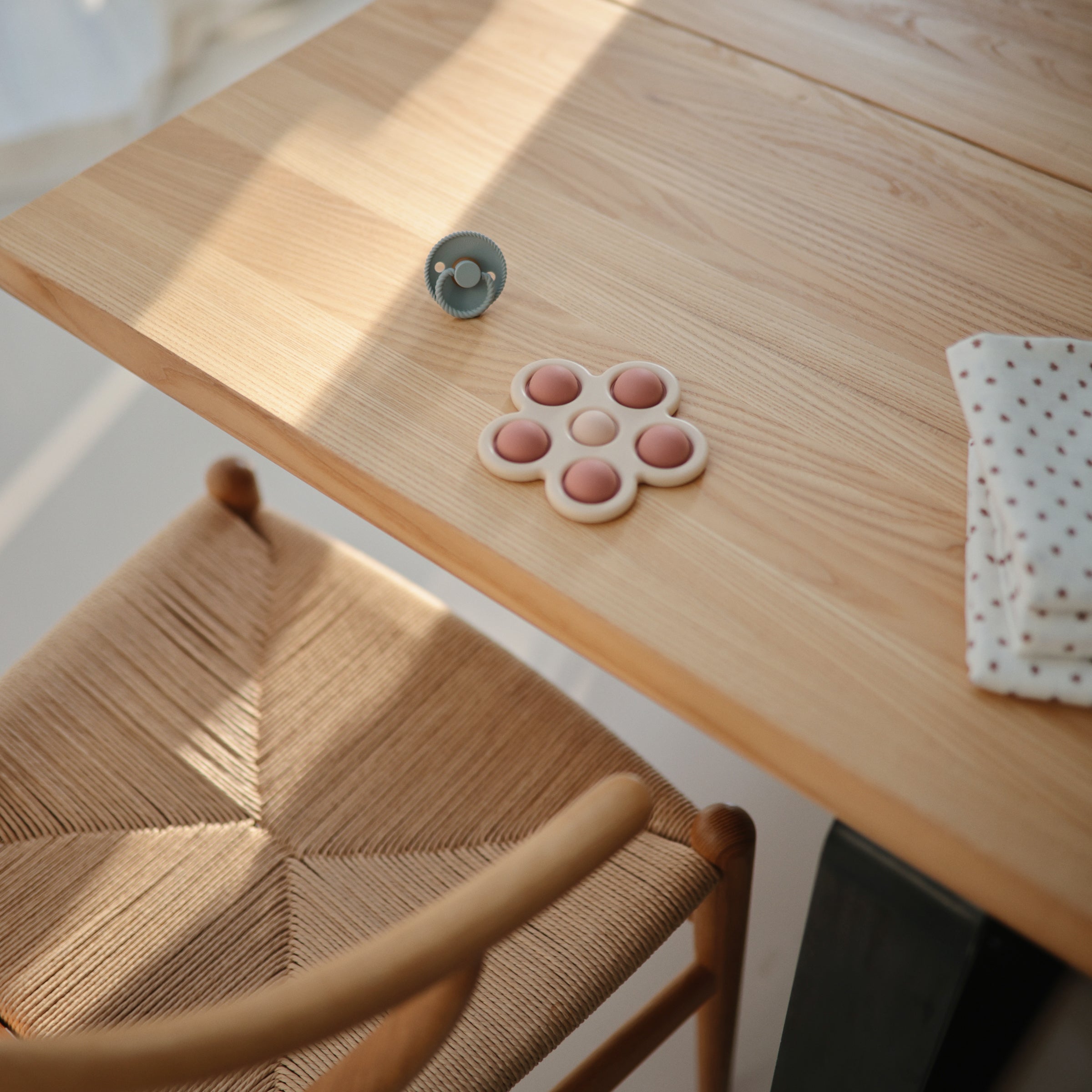 FRIGG Rope Natural Rubber Pacifier 2 - Pack - Tenth &amp; Pine - FRIGG PACIFIERS - 6 - 18 months - Cream/Green Tea