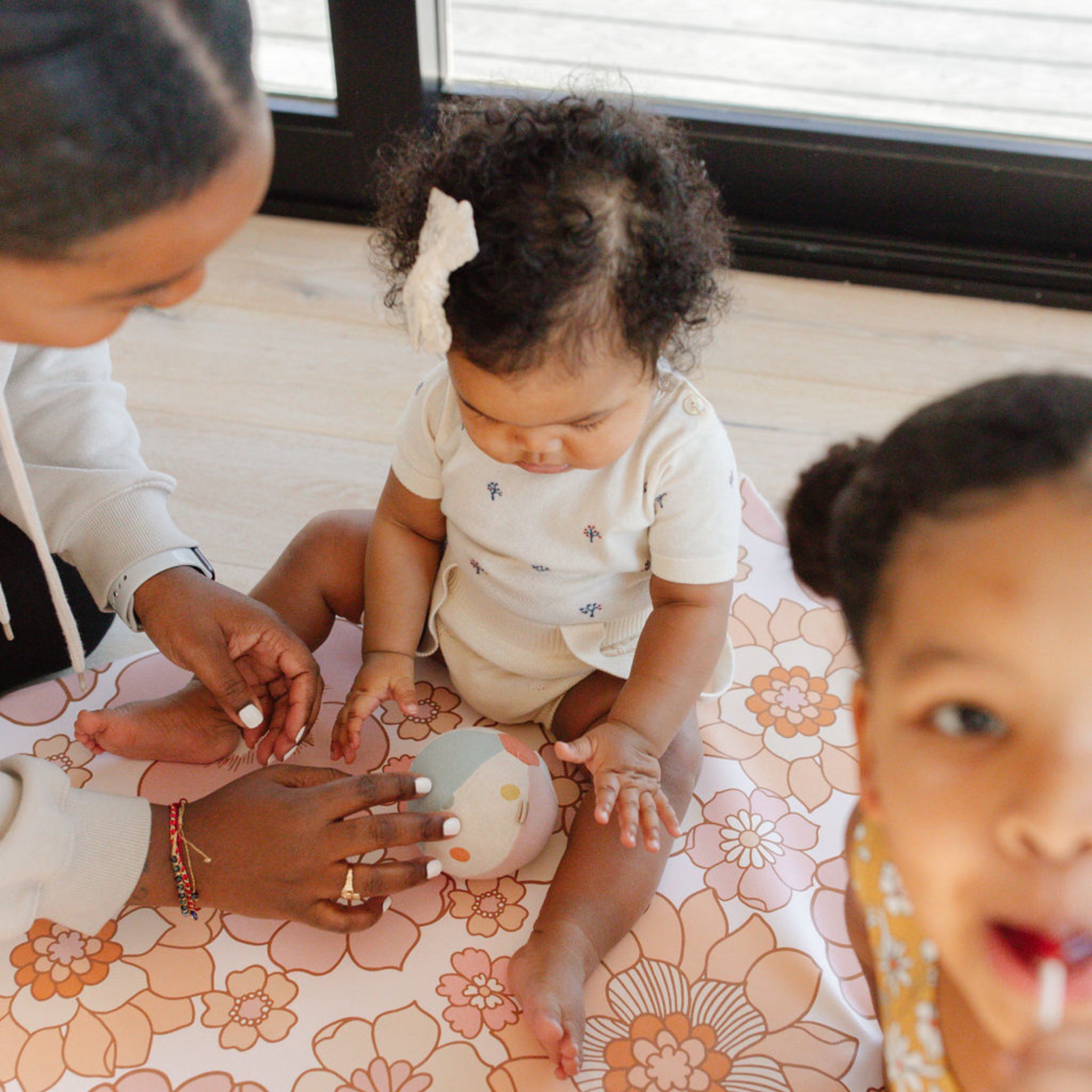 Blooms Vegan Leather Mat - Tenth &amp; Pine - Vegan Leather Padded Mat - Standard