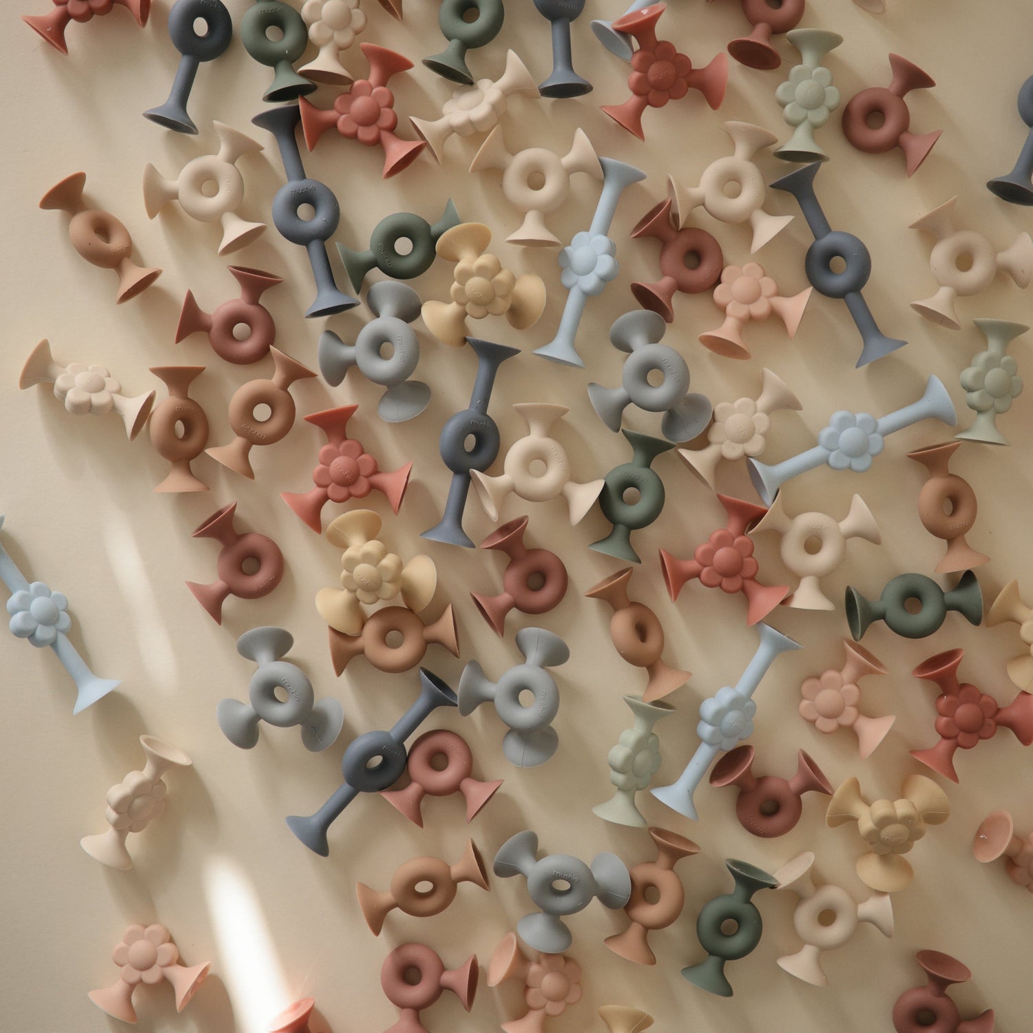 Daisy Silicone Suction Builders