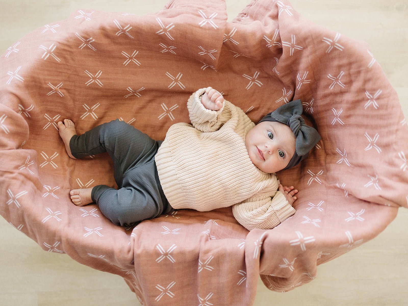 Charcoal Organic Leggings - Tenth &amp; Pine - Leggings - 0 - 3 - Mebie Baby