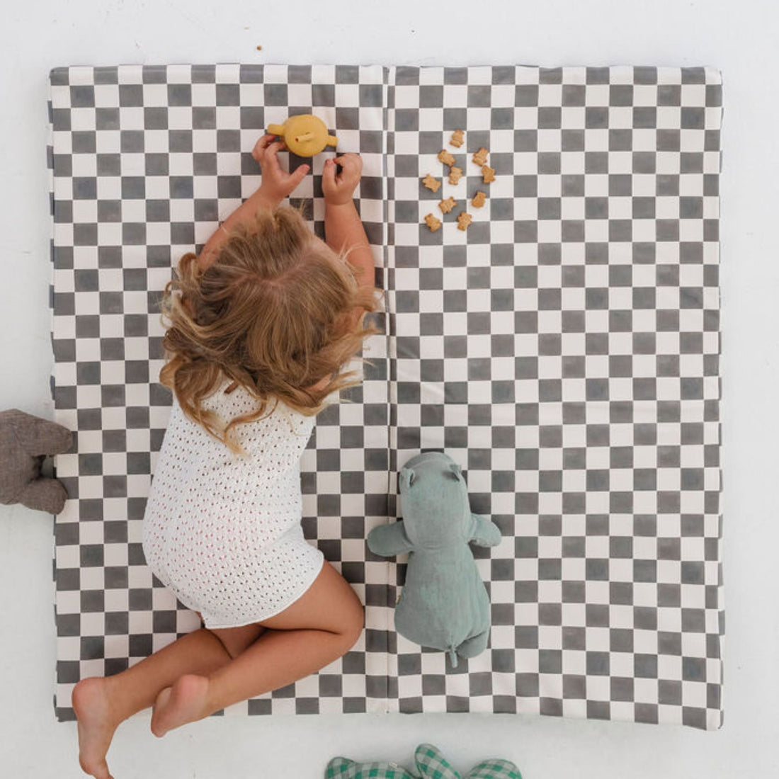 Checker Pepper Vegan Leather Mat - Tenth & Pine - Vegan Leather Padded Mat - Standard