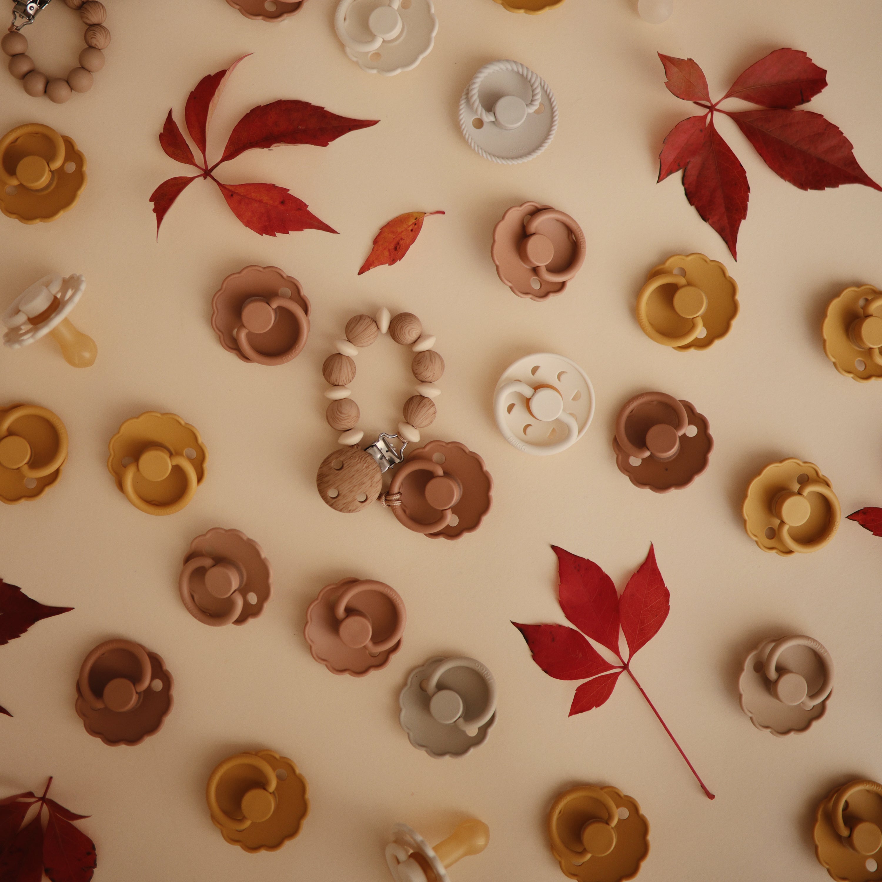 FRIGG Moon Natural Rubber Pacifier 2 - Pack - Tenth &amp; Pine - FRIGG PACIFIERS - 6 - 18 months - Sage/Portobello