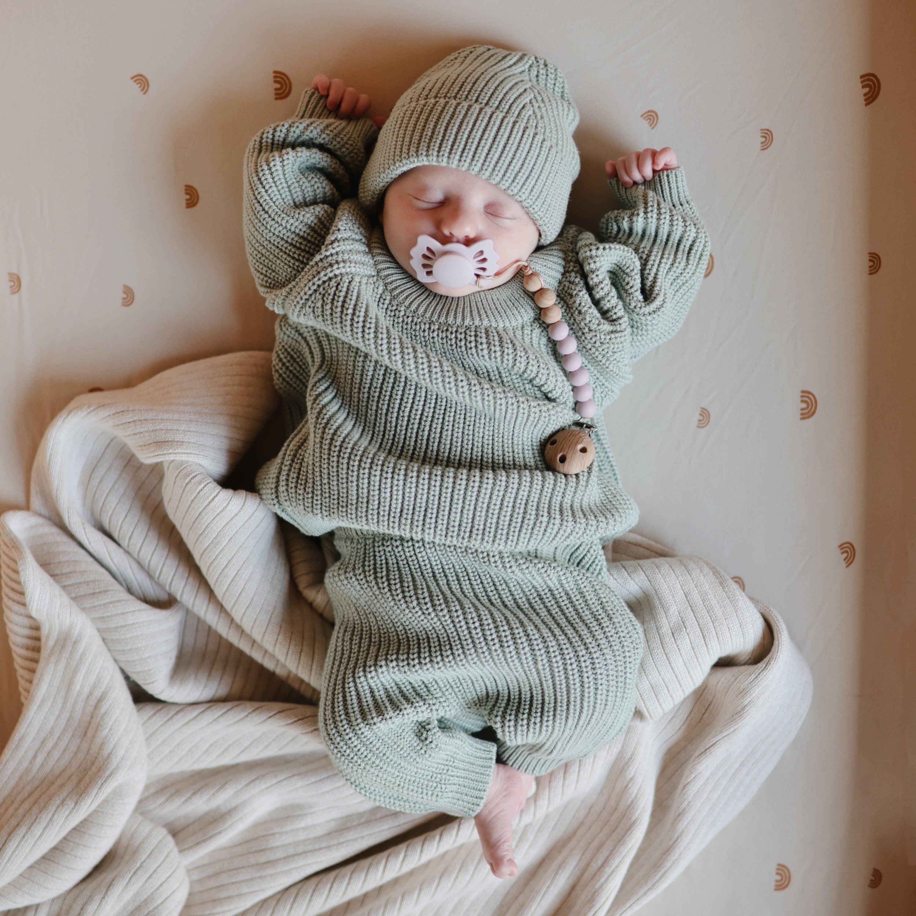 Silicone Pacifier Clip | Eva - Tenth &amp; Pine - Pacifier Clip - Black