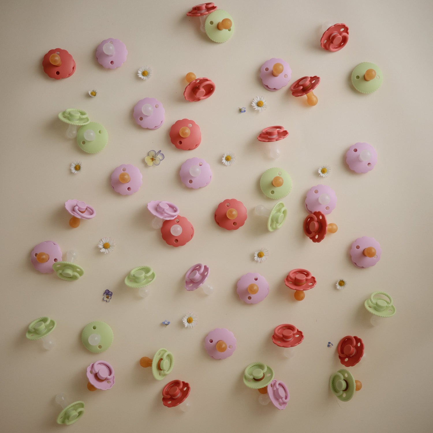 FRIGG Rope Natural Rubber Pacifier 2 - Pack - Tenth &amp; Pine - FRIGG PACIFIERS - 6 - 18 months - Cream/Green Tea