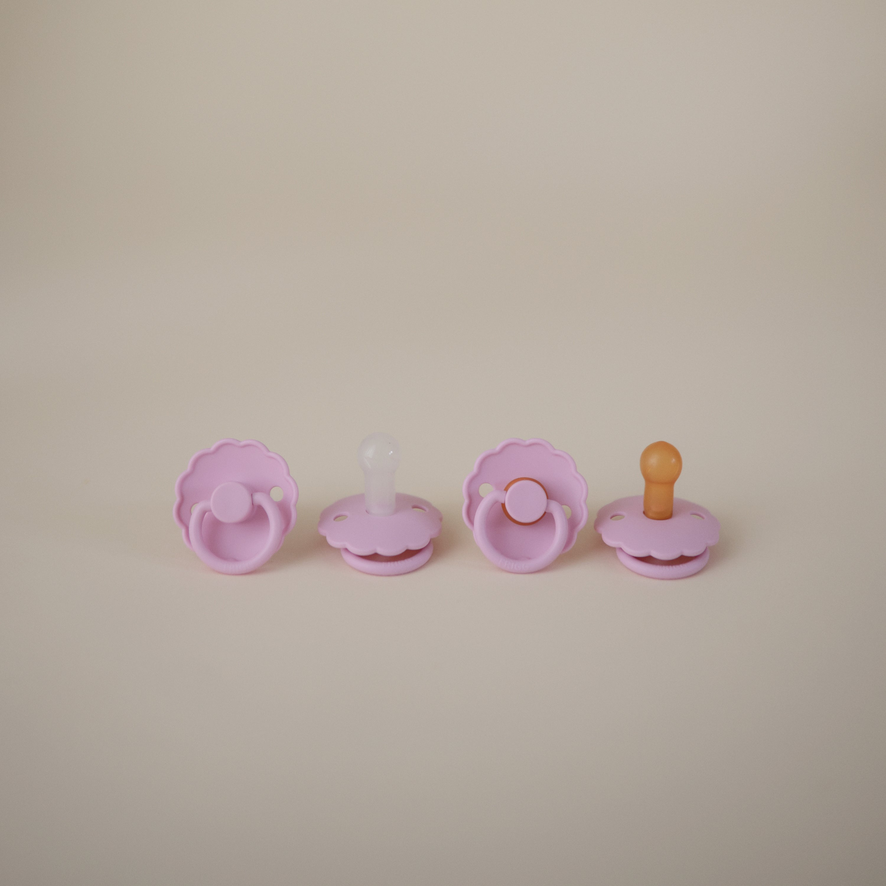FRIGG Daisy Natural Rubber Pacifier 2 - Pack - Tenth &amp; Pine - FRIGG PACIFIERS - 6 - 18 months - Pink Cream/Poppy