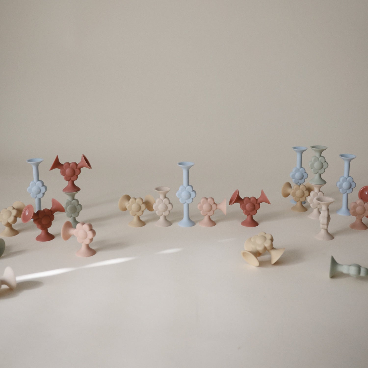 Daisy Silicone Suction Builders