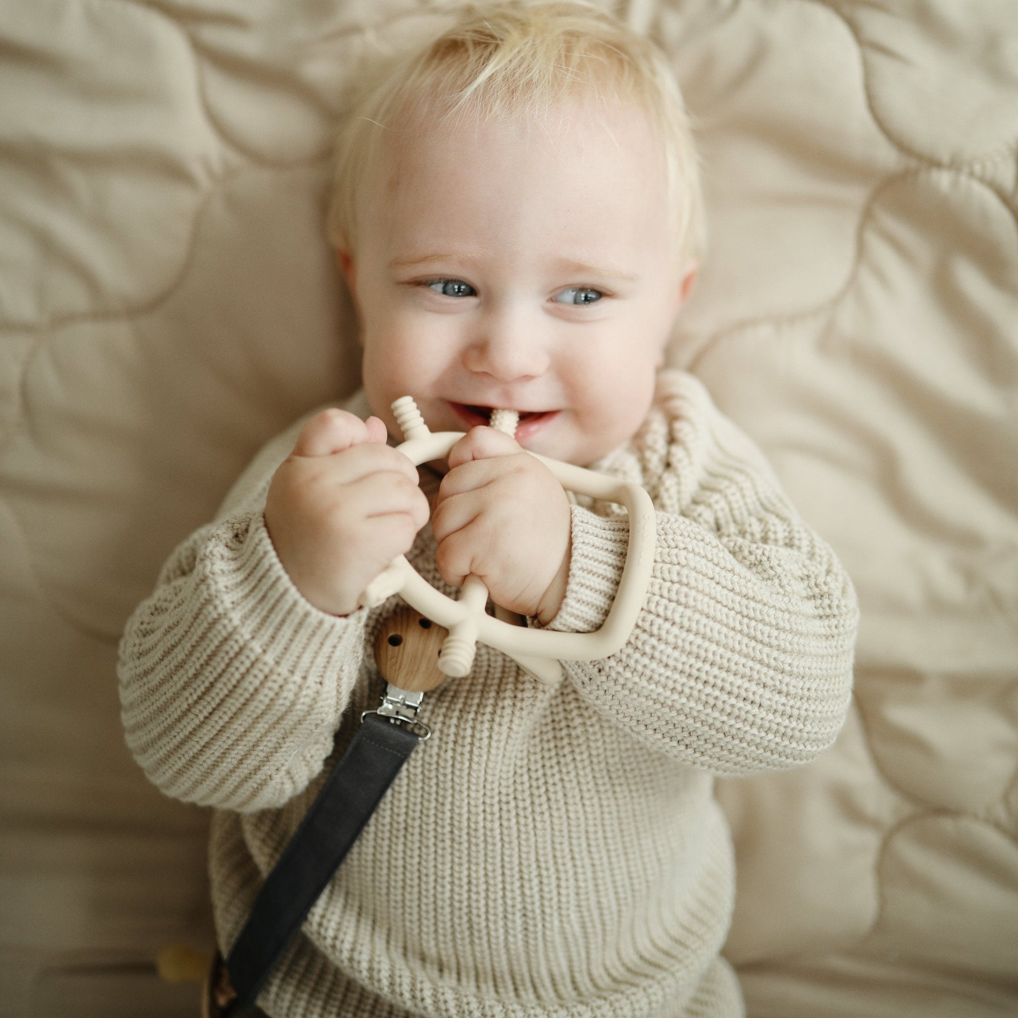 Linen Pacifier Clip 2 - Pack - Tenth &amp; Pine - Pacifier Clip - Blush/Cream