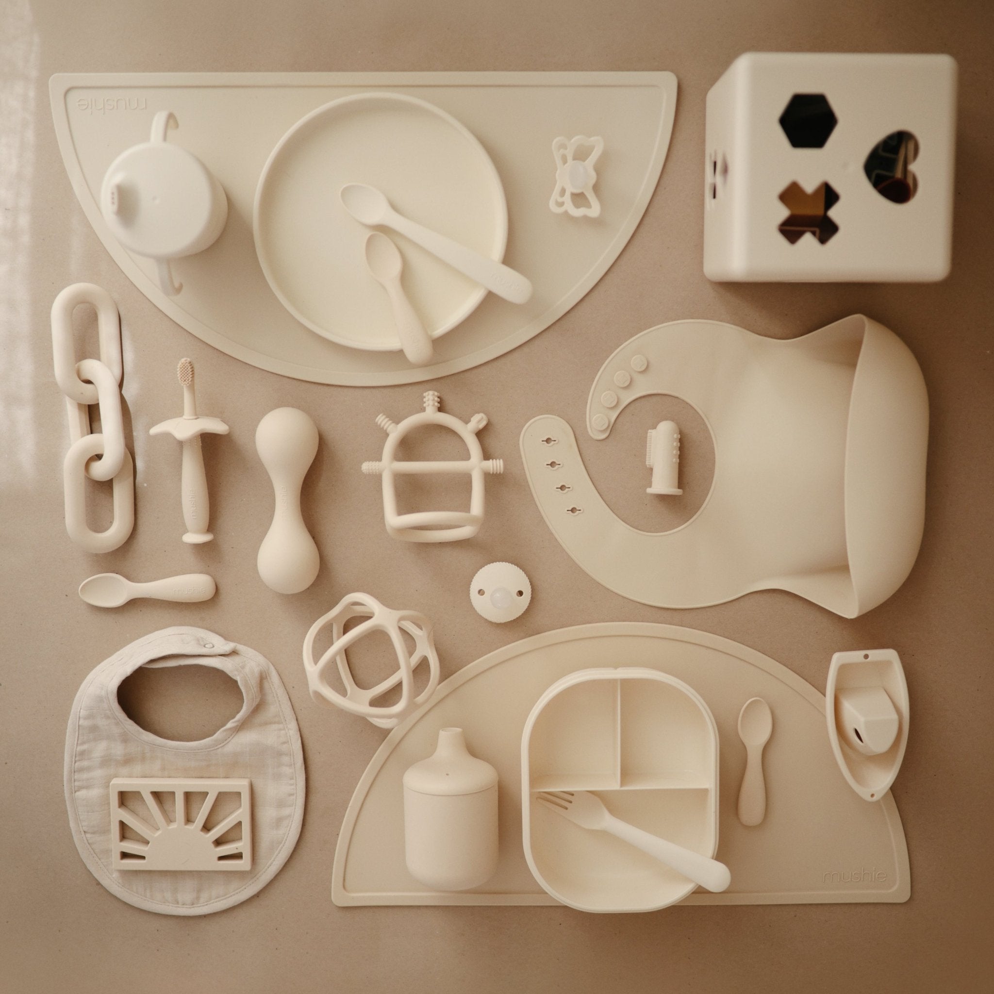 Links Teether - Tenth &amp; Pine - teether - Dried Thyme