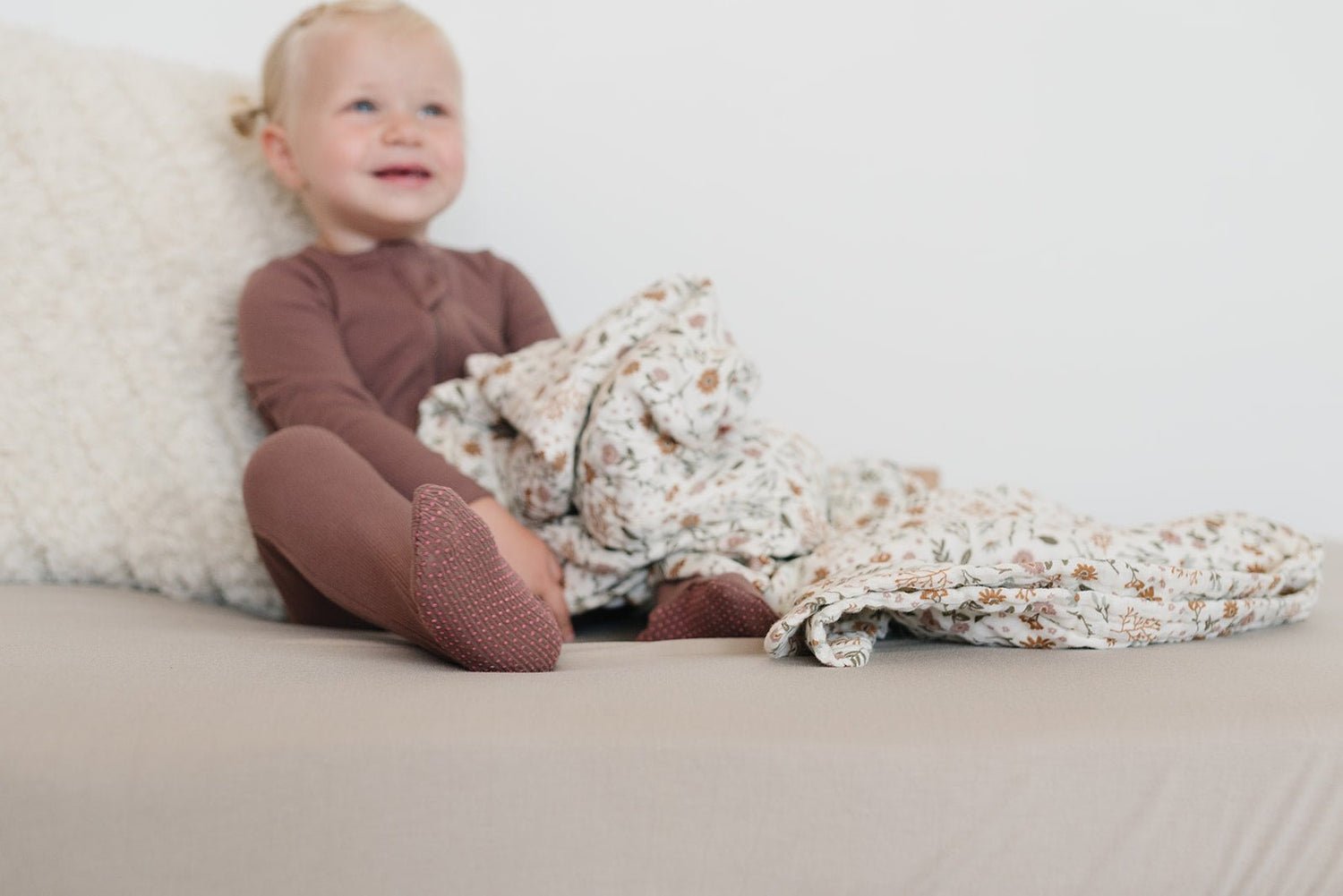 Meadow Floral Muslin Swaddle Blanket - Tenth &amp; Pine - 