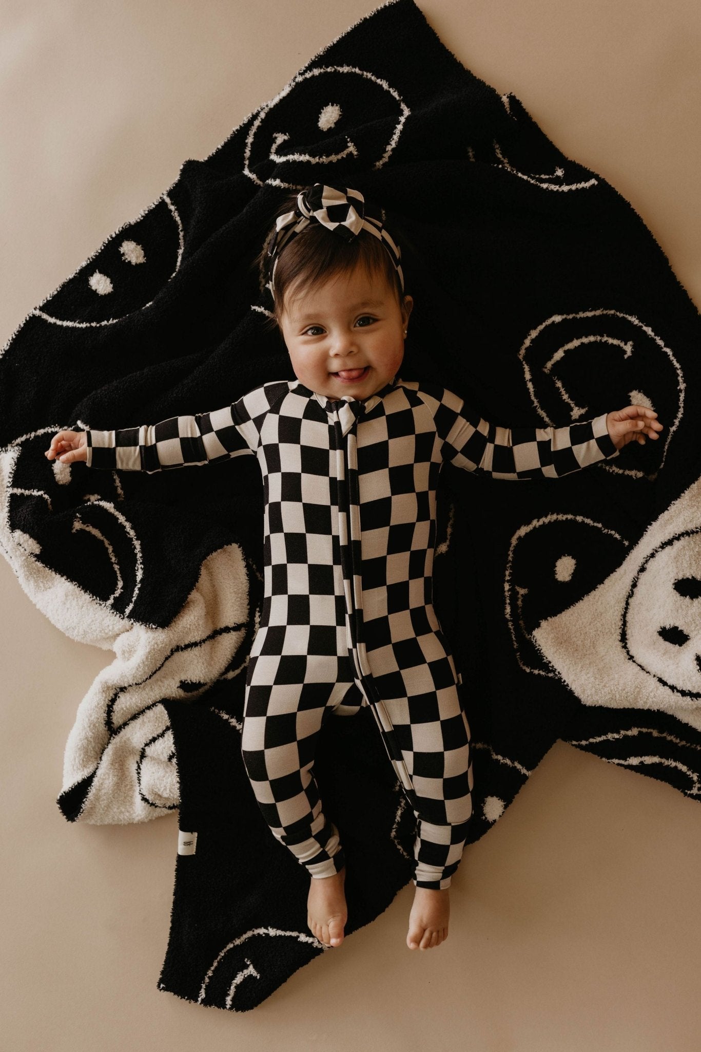 Plush Blanket | Just Smile Black &amp; White - Tenth &amp; Pine - Swaddling Blankets - Baby/Toddler 45x45 inches