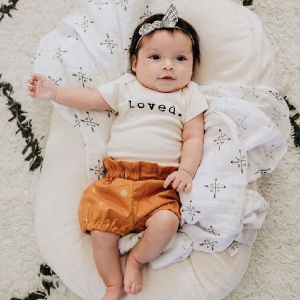 Short Sleeve Bodysuit | Loved. | Organic Cotton - Tenth &amp; Pine - Short Sleeve Onesie - 0 - 3M