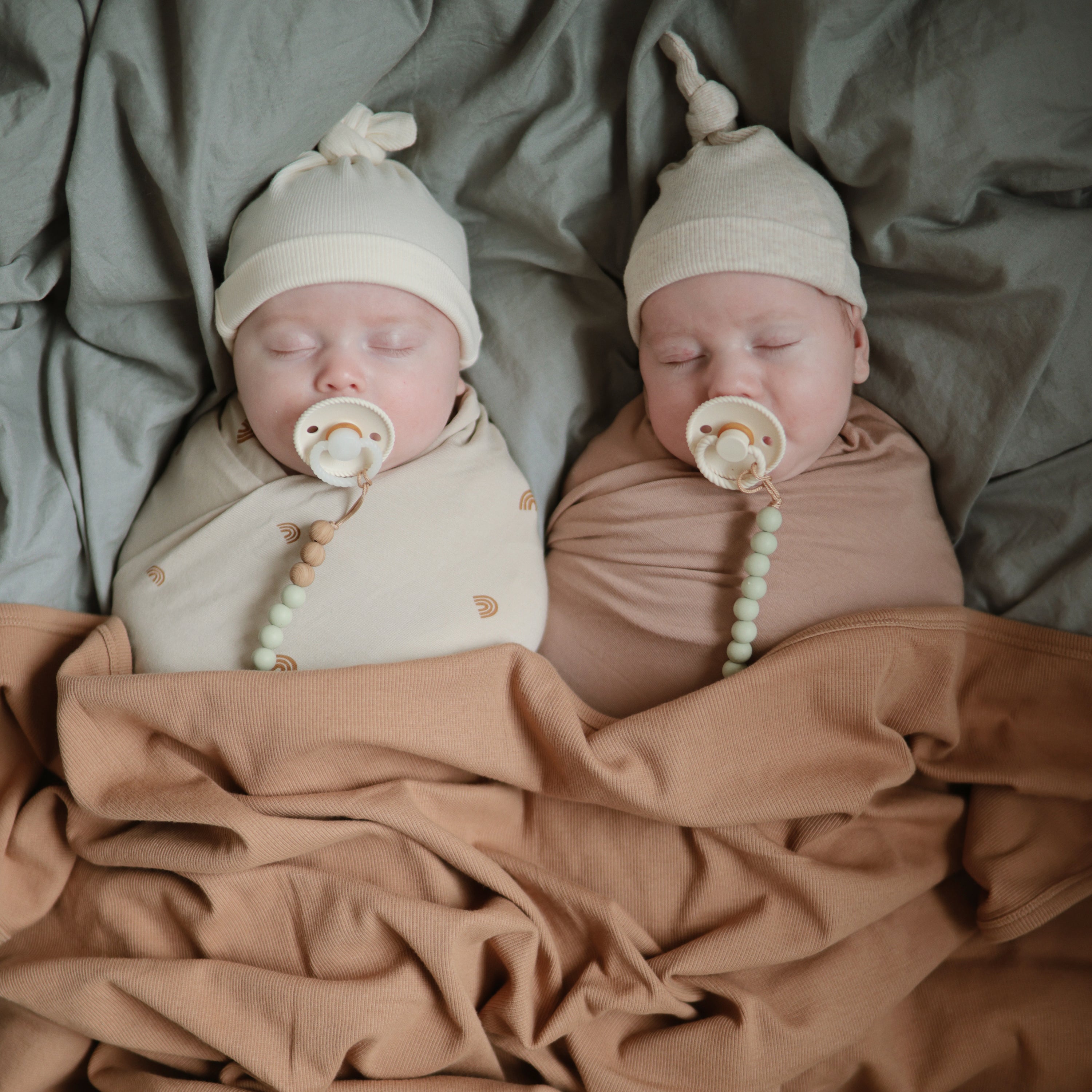 FRIGG Rope Natural Rubber Pacifier 2 - Pack - Tenth &amp; Pine - FRIGG PACIFIERS - 6 - 18 months - Cream/Green Tea